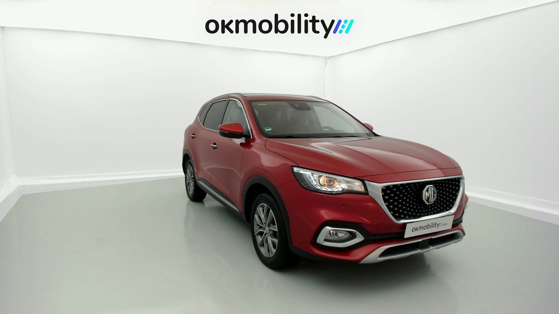 mg hs luxury 1.5 T-GDI 162 AT 2023 diamond red - rsj 3