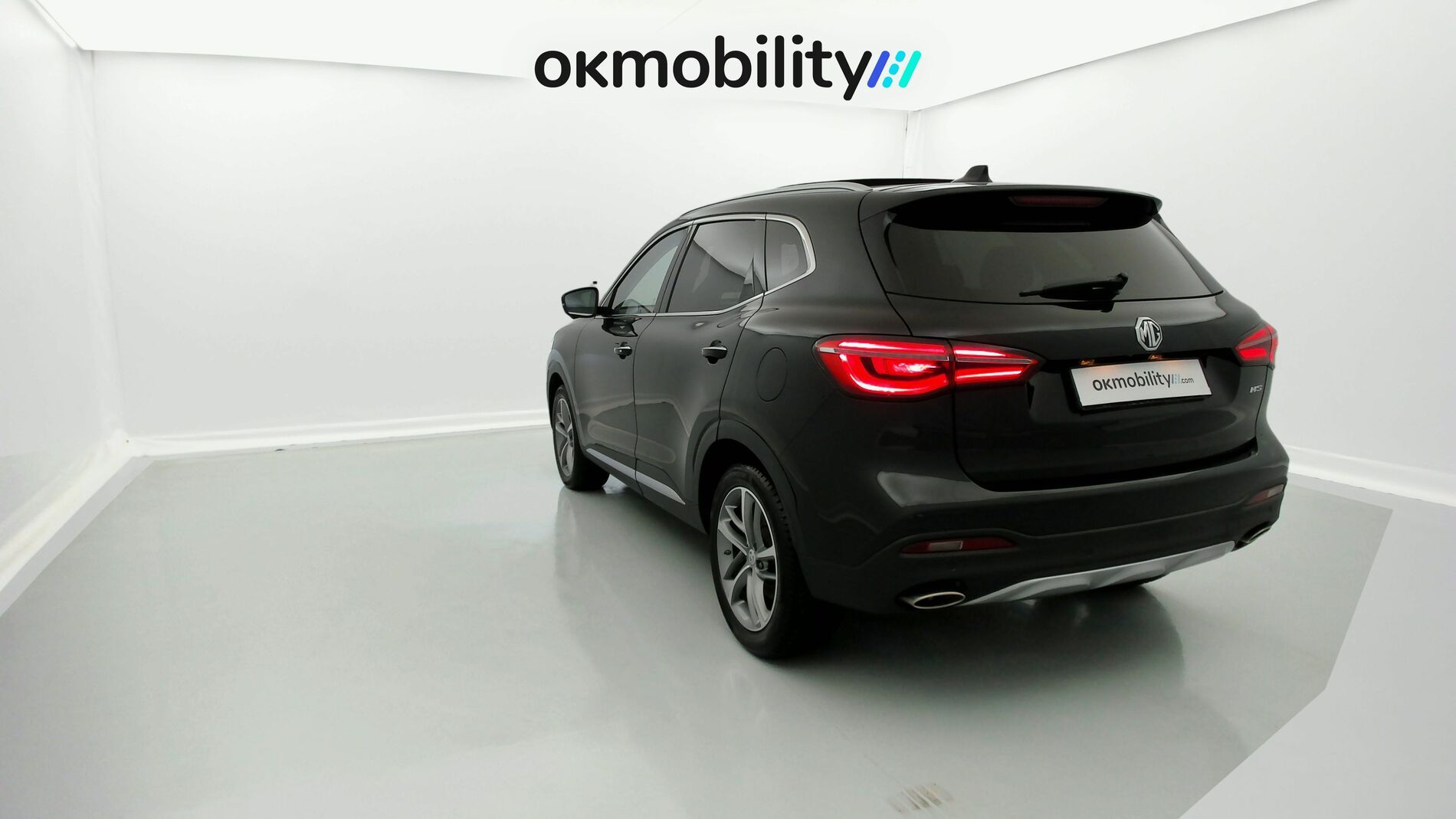 mg hs luxury 1.5 T-GDI 162 AT 2023 pebble black - pbc 9