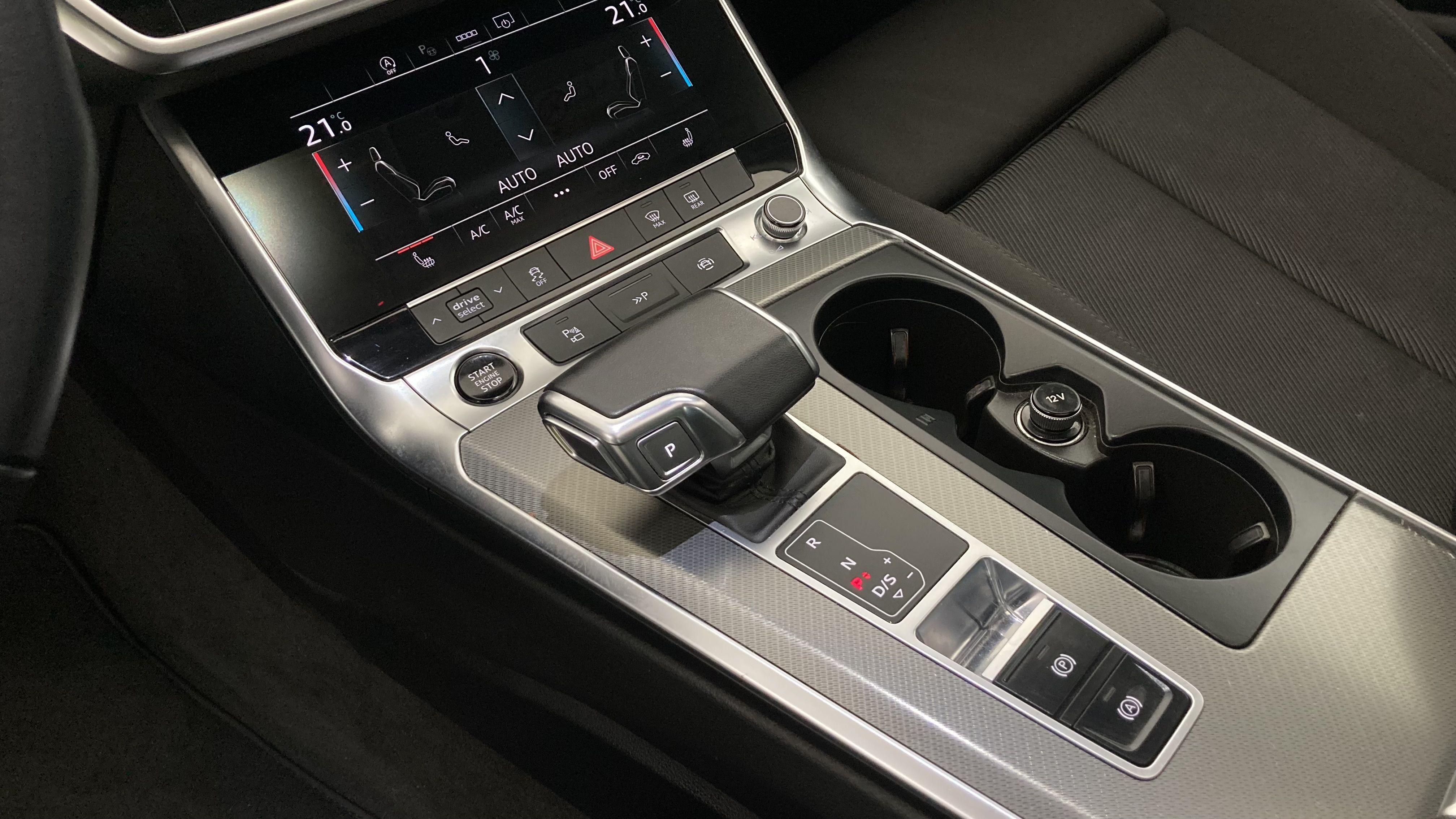 audi a6 avant business 40 TDI 204 STRONIC 2022 negro mitos metalizado 12