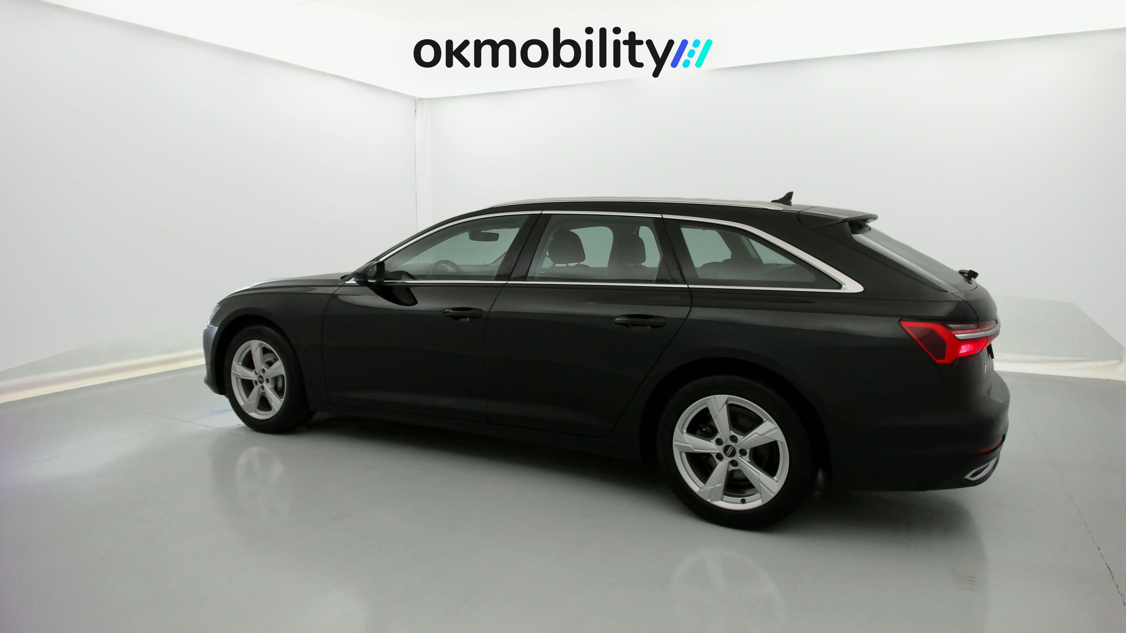 audi a6 avant business 40 TDI 204 STRONIC 2022 negro mitos metalizado 8