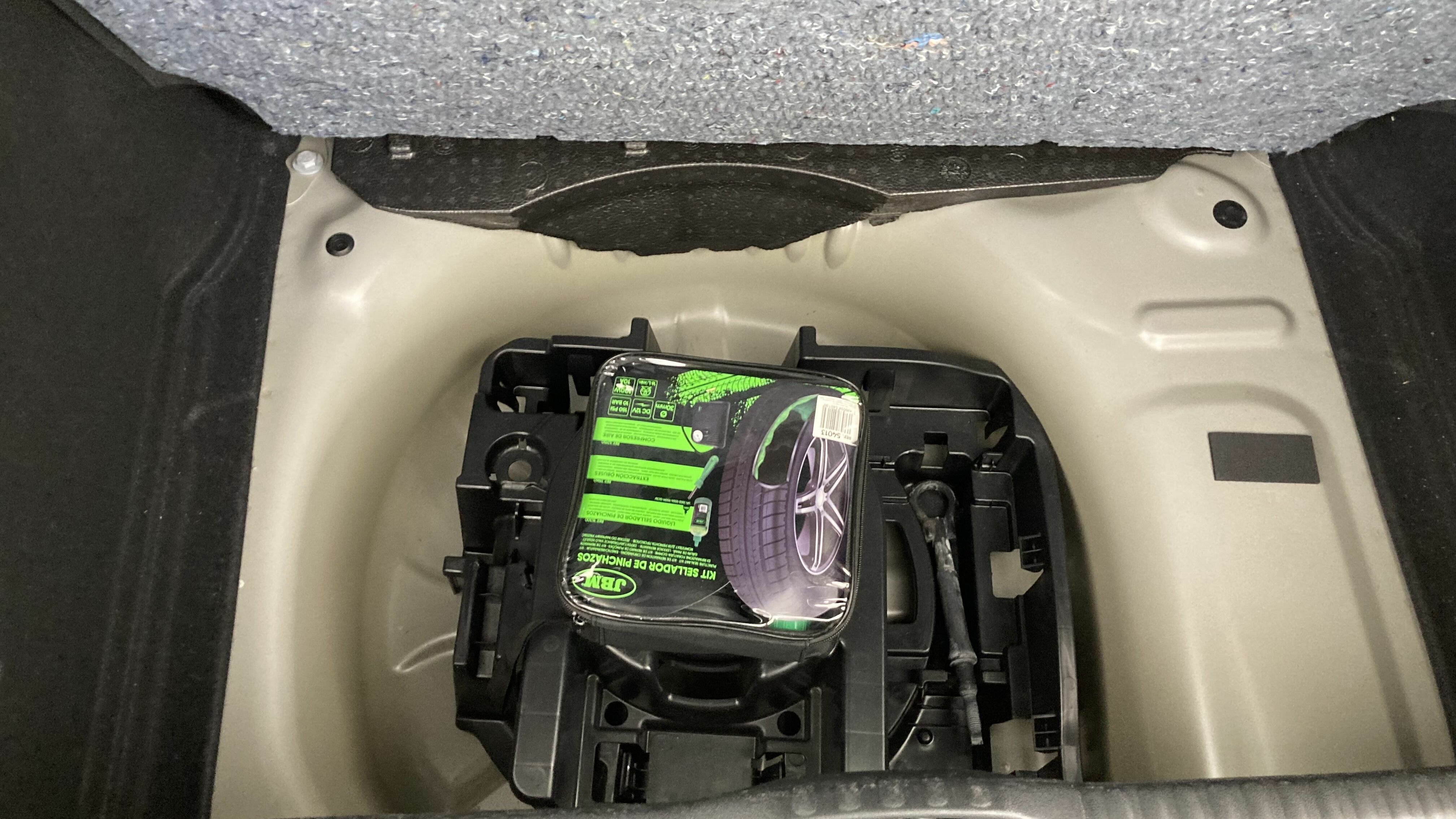 citroen c3 feel pack 1.2 PURETECH 83 2022 platinium grau metallic 23