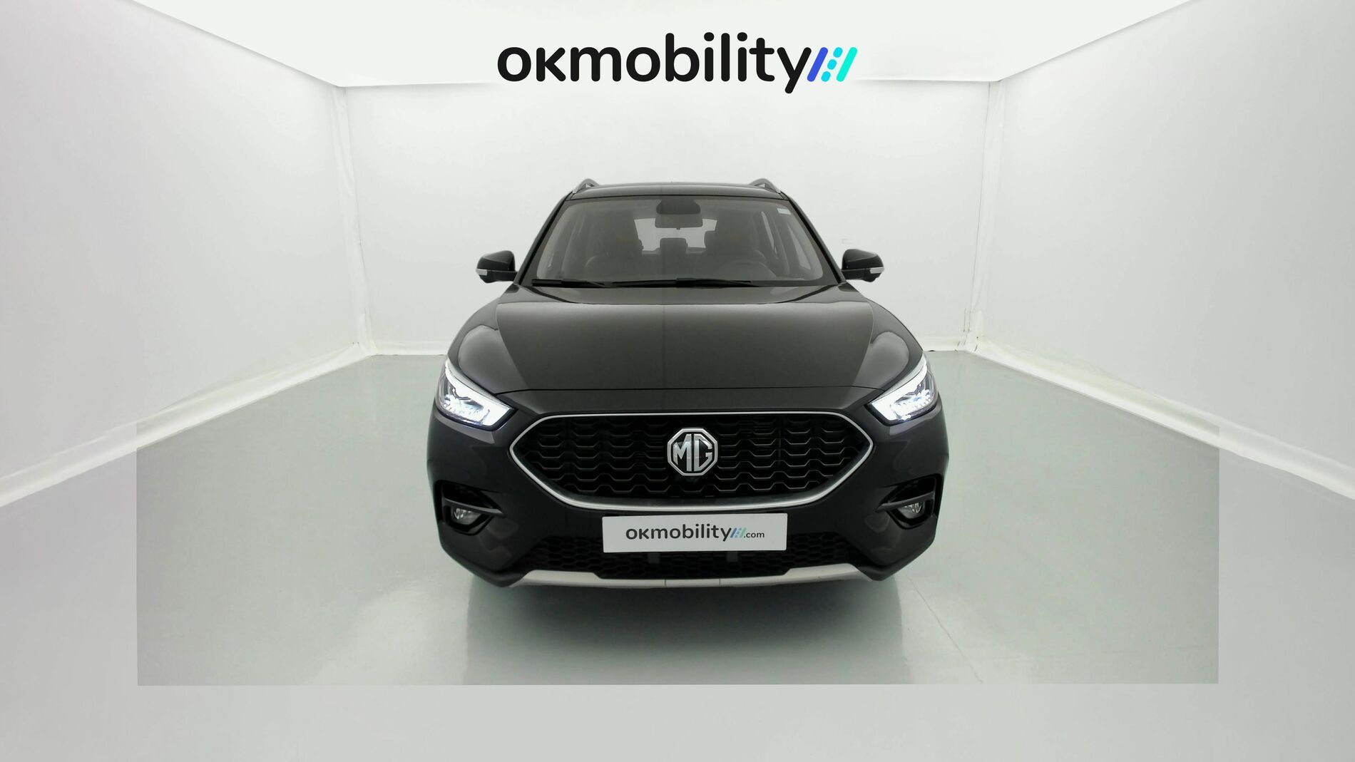 mg zs luxury 1.0 T-GDI 110 AT 2024 pebble black 4
