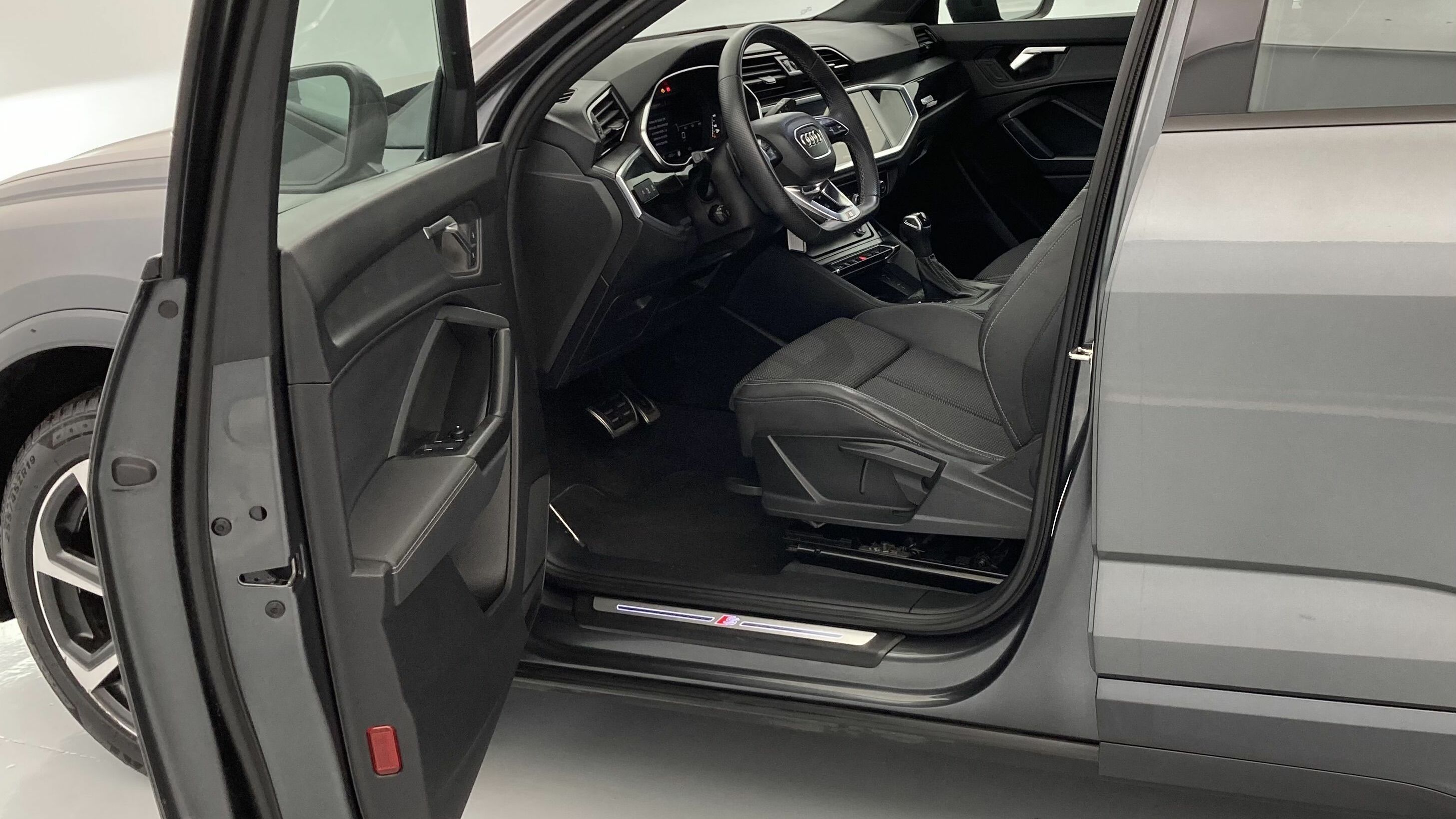 audi q3 sportback s line 35 TDI 150 STRONIC 2023 daytonagrau perleffekt 13