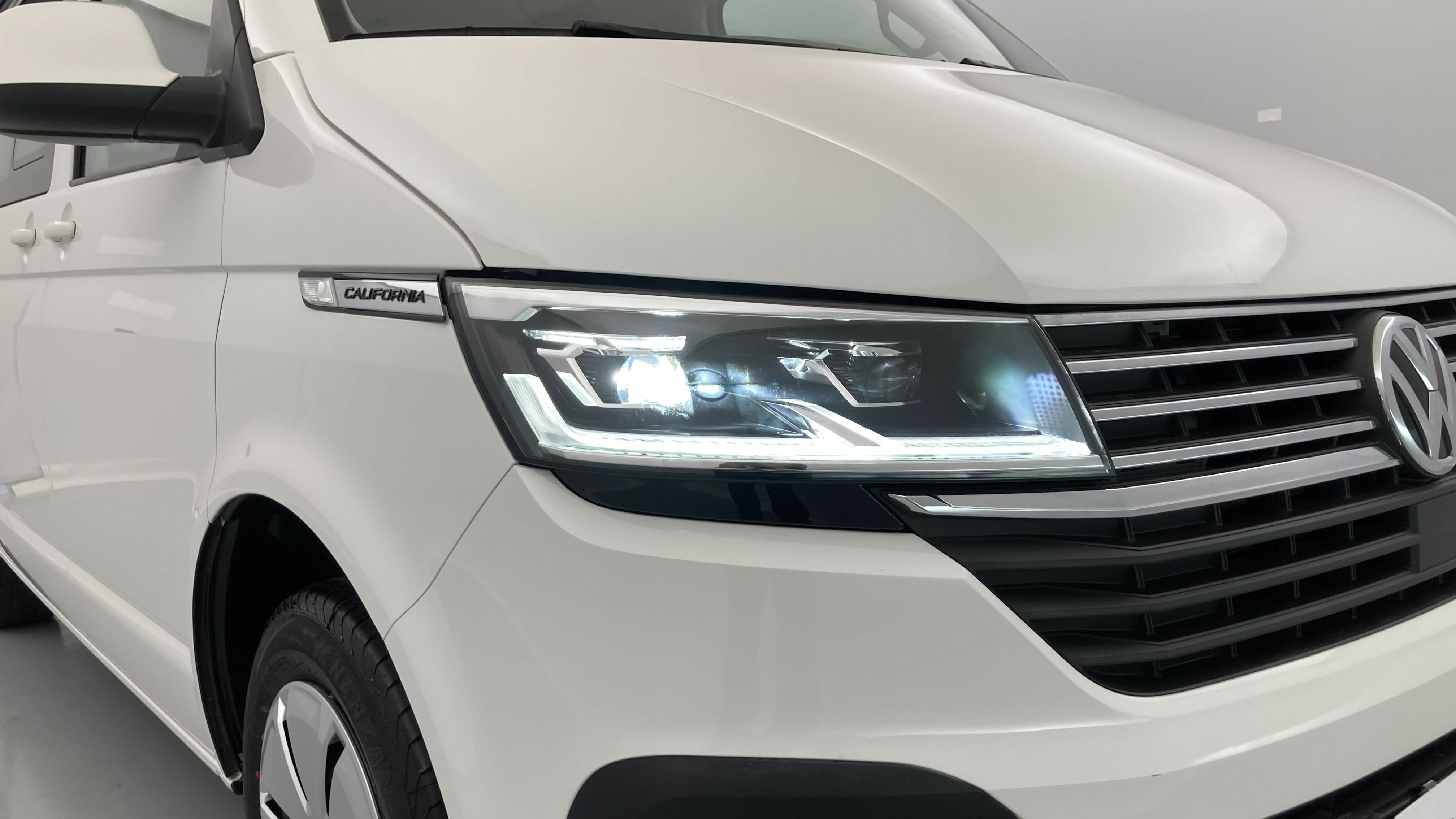 volkswagen california ocean 2.0 TDI 150 DSG 2023 blanco candy 29