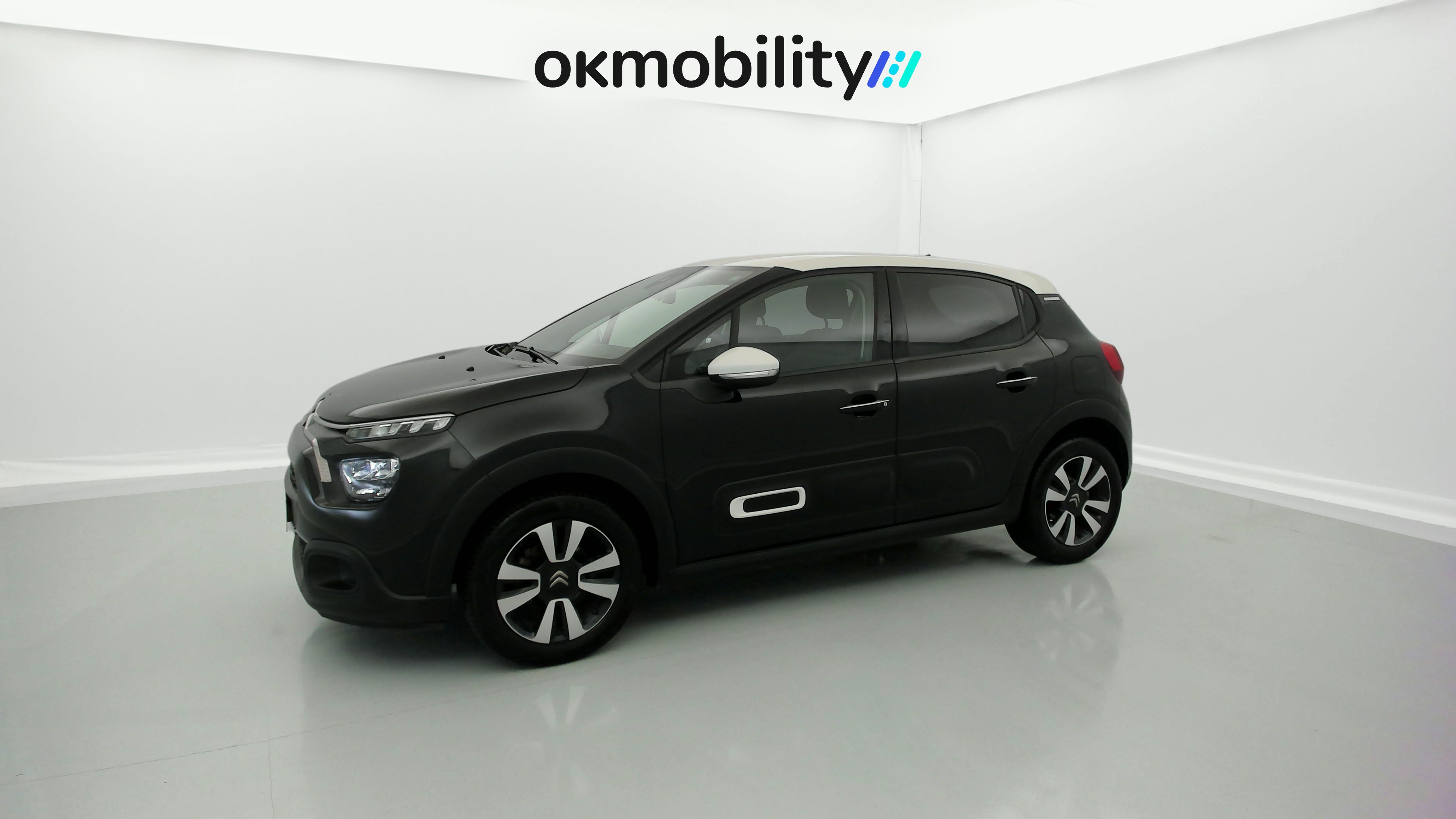 citroen c3 shine 1.2 PURETECH 110 EAT 2023 negro perla / blanco 8