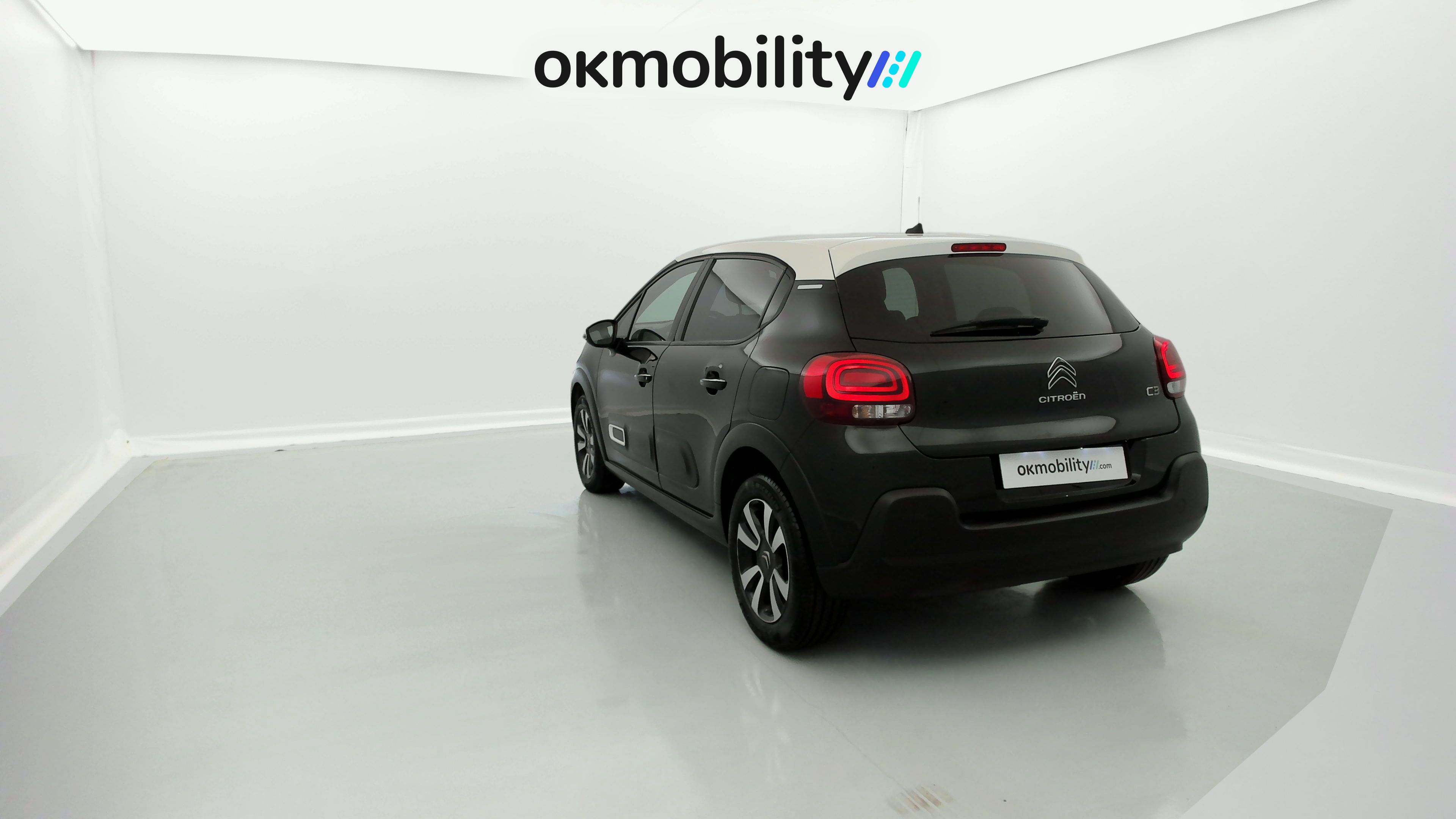 citroen c3 shine 1.2 PURETECH 110 EAT 2023 negro perla / blanco 11