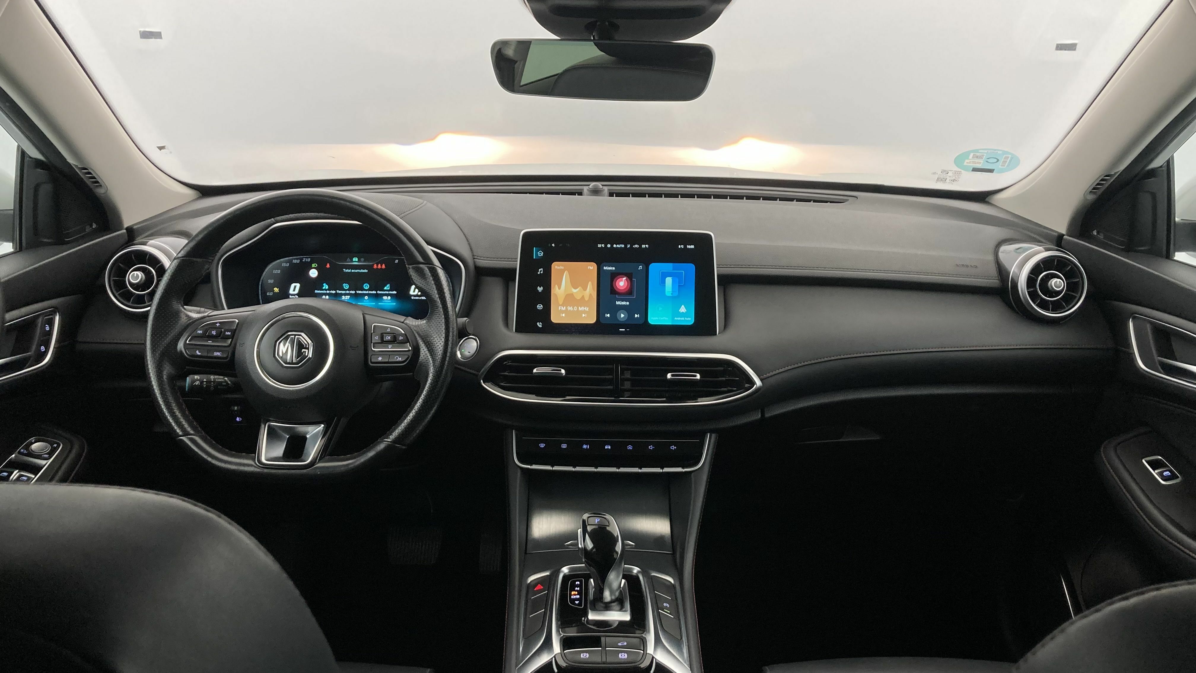 mg hs comfort 1.5 T-GDI 162 AT 2023 white 16