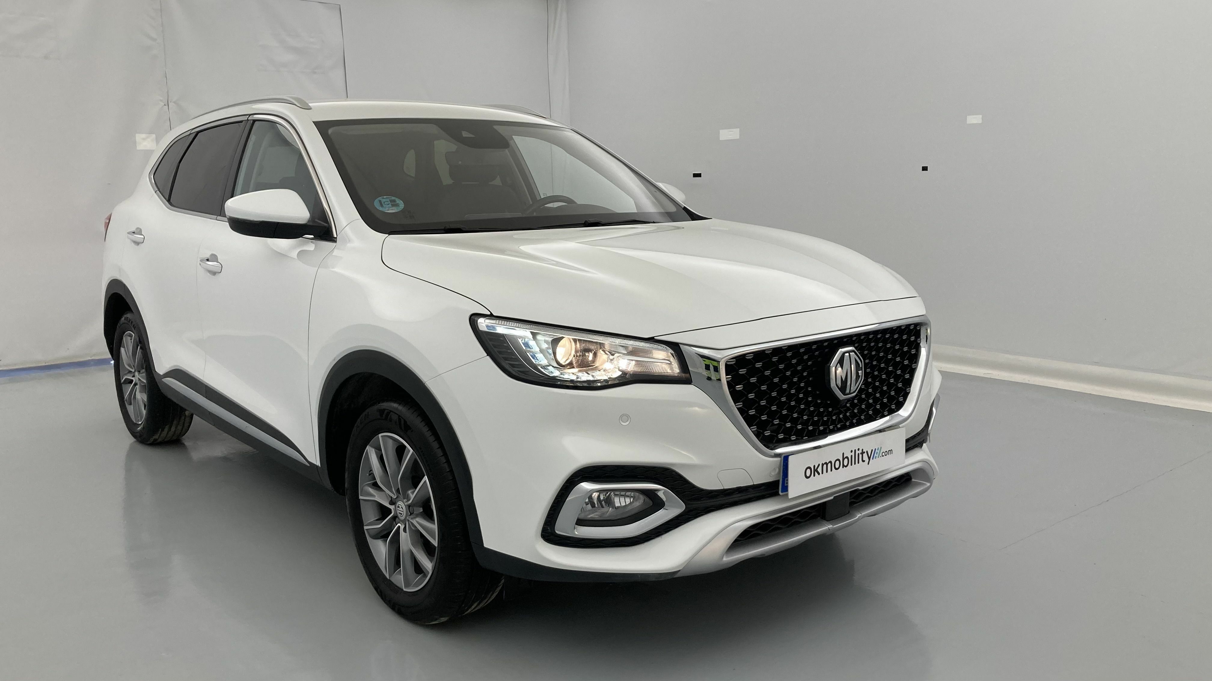 mg hs comfort 1.5 T-GDI 162 AT 2023 white 23