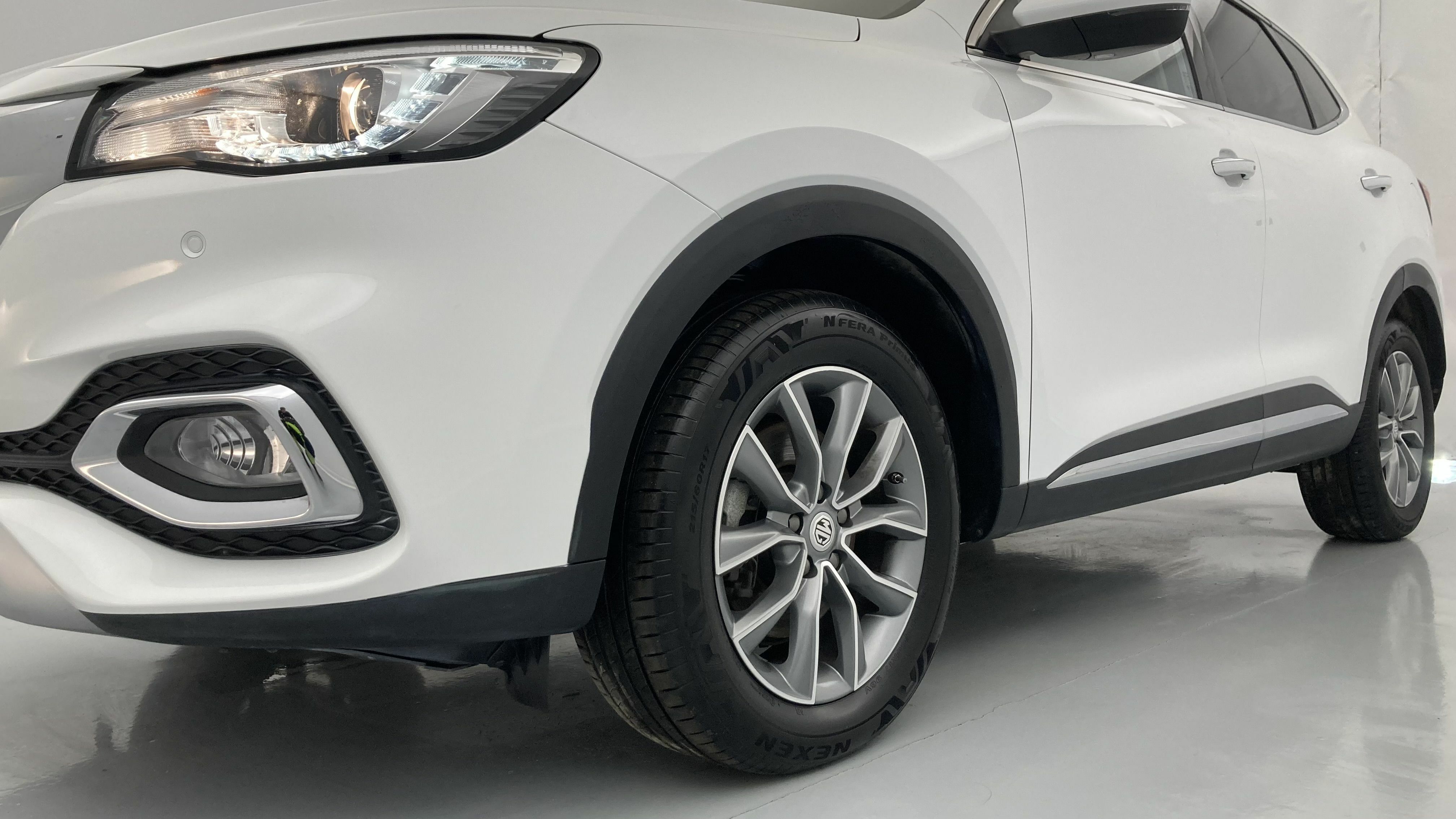 mg hs comfort 1.5 T-GDI 162 AT 2023 white 26