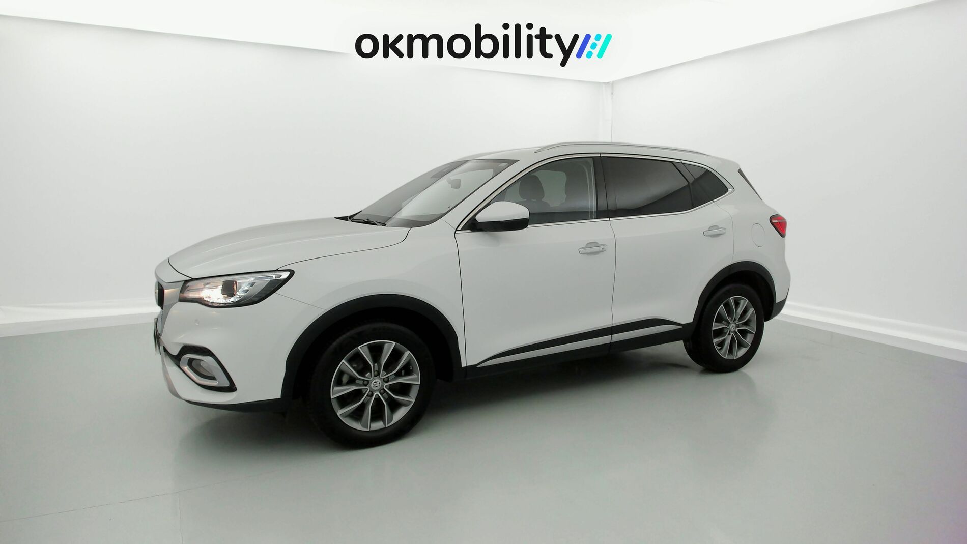 mg hs comfort 1.5 T-GDI 162 AT 2023 white 5