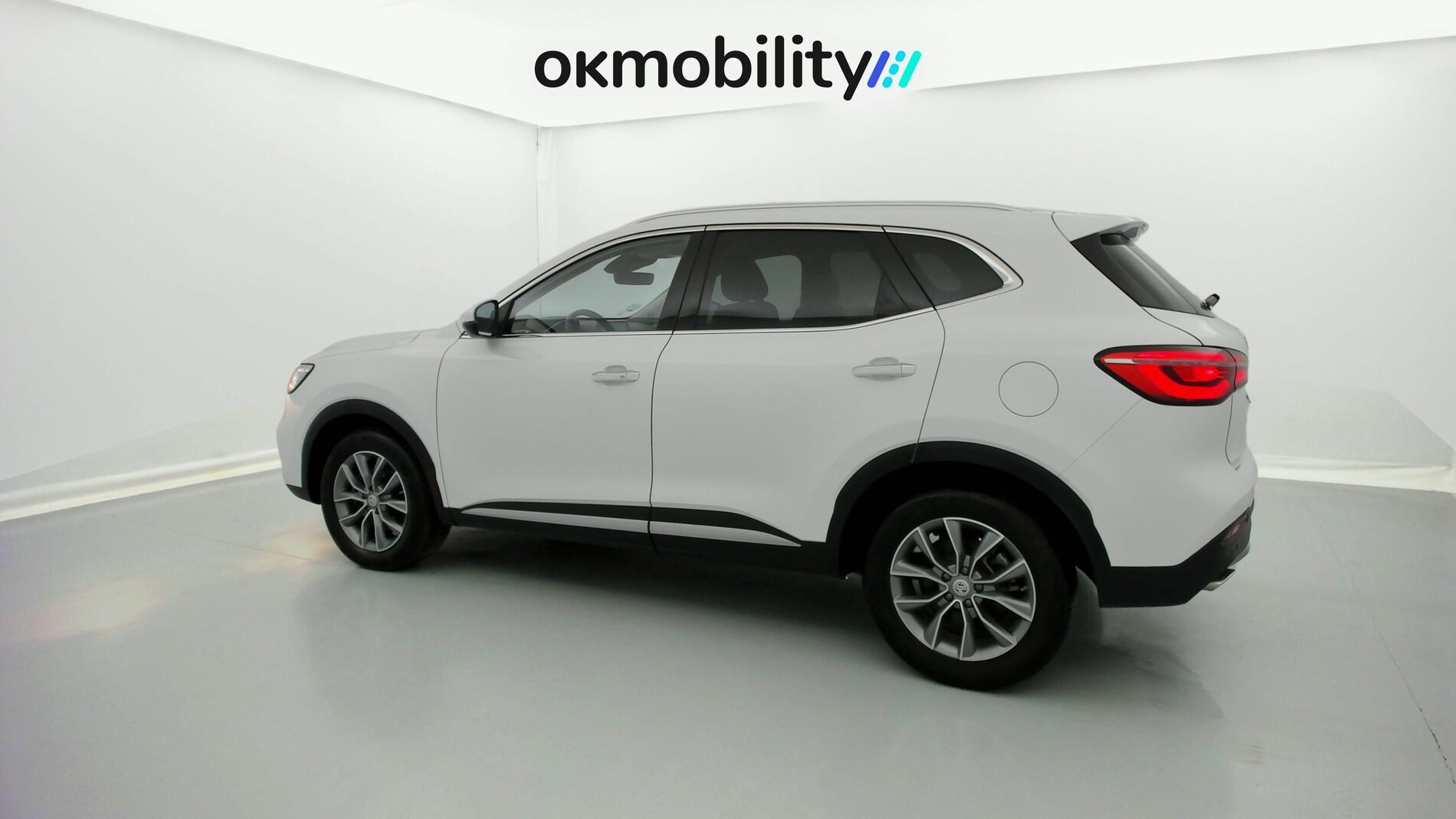 mg hs comfort 1.5 T-GDI 162 AT 2023 white 8