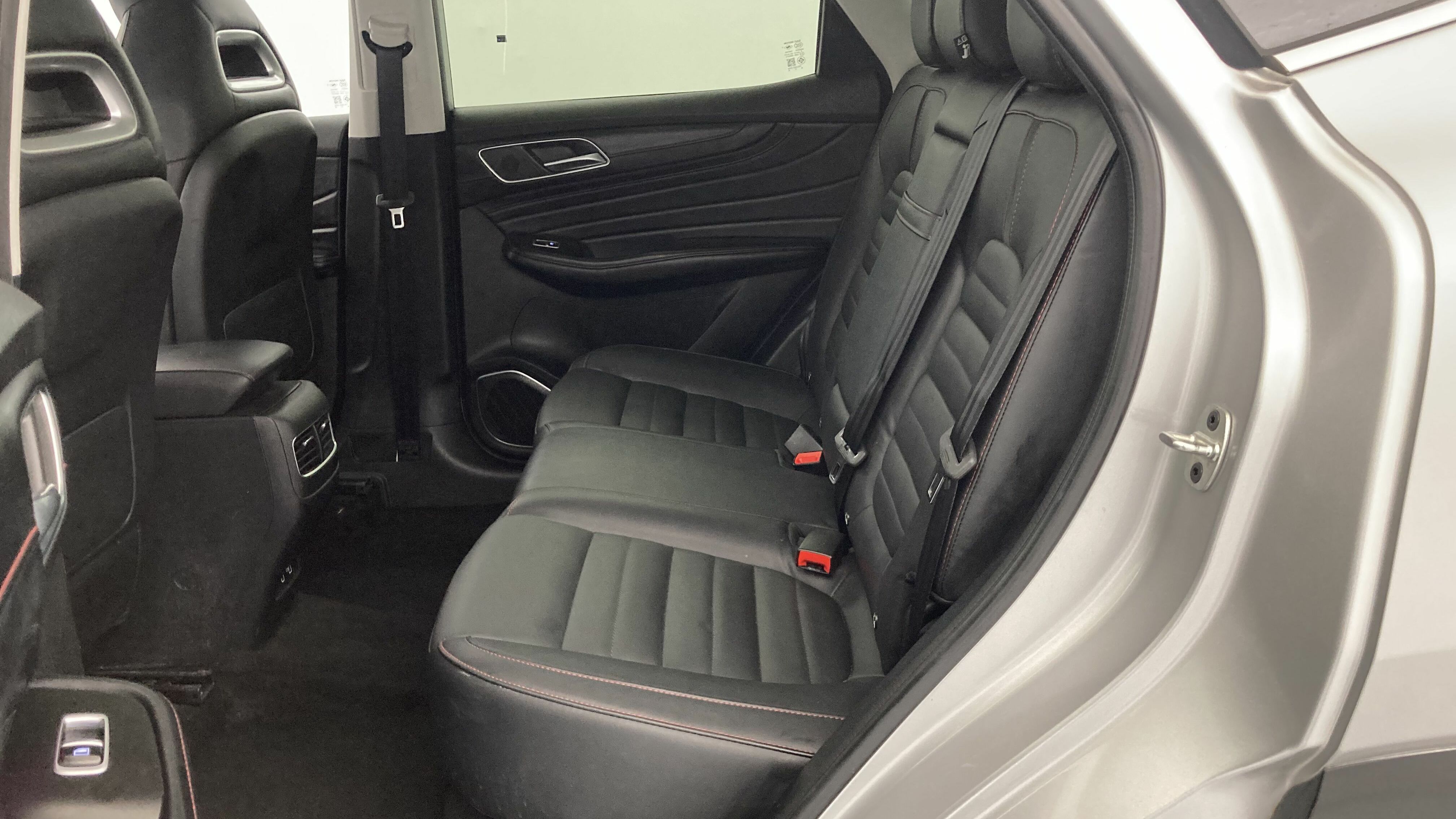 mg hs luxury 1.5 T-GDI 162 AT 2023 medal silver - ssa 21