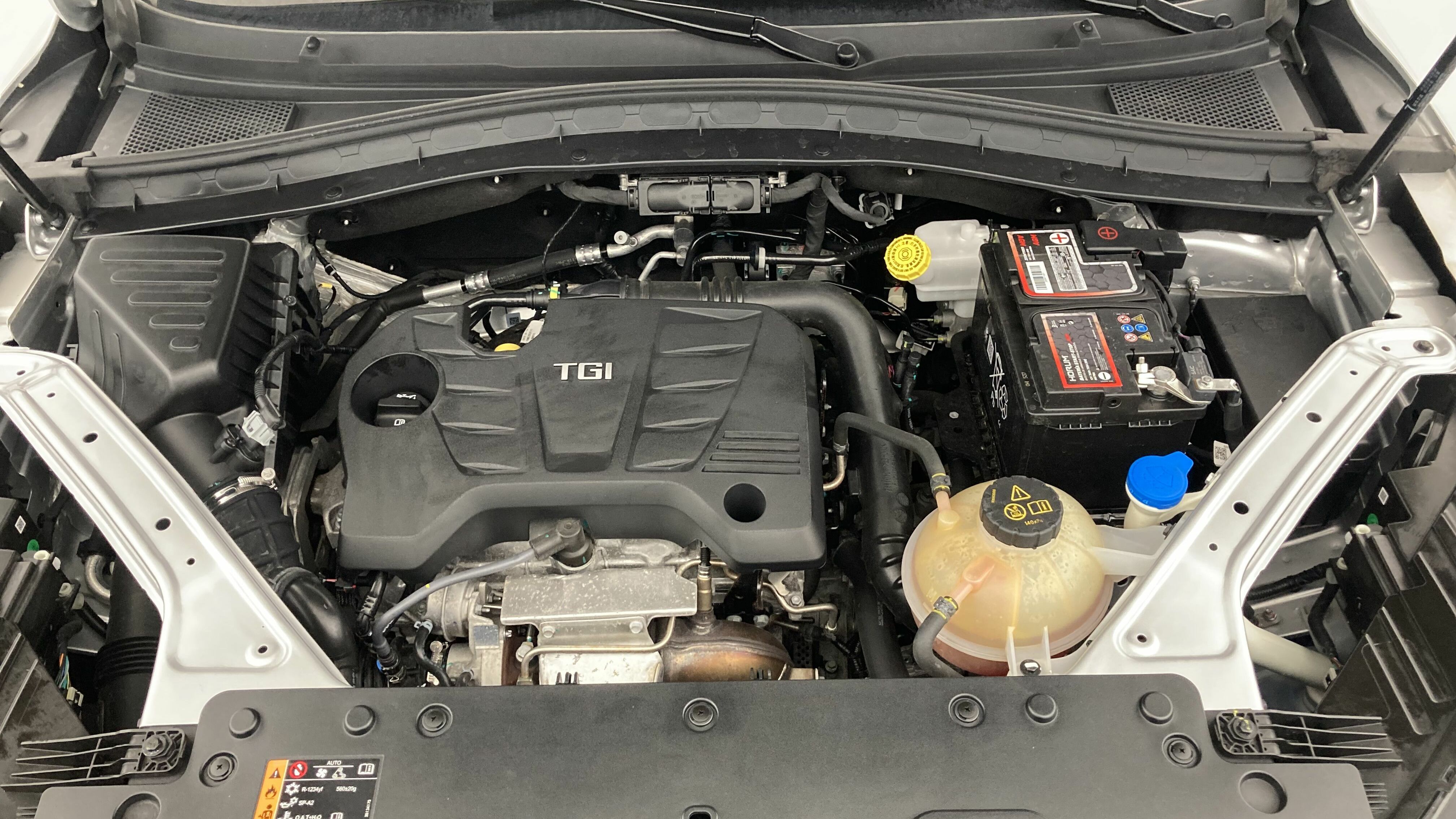 mg hs luxury 1.5 T-GDI 162 AT 2023 medal silver - ssa 25