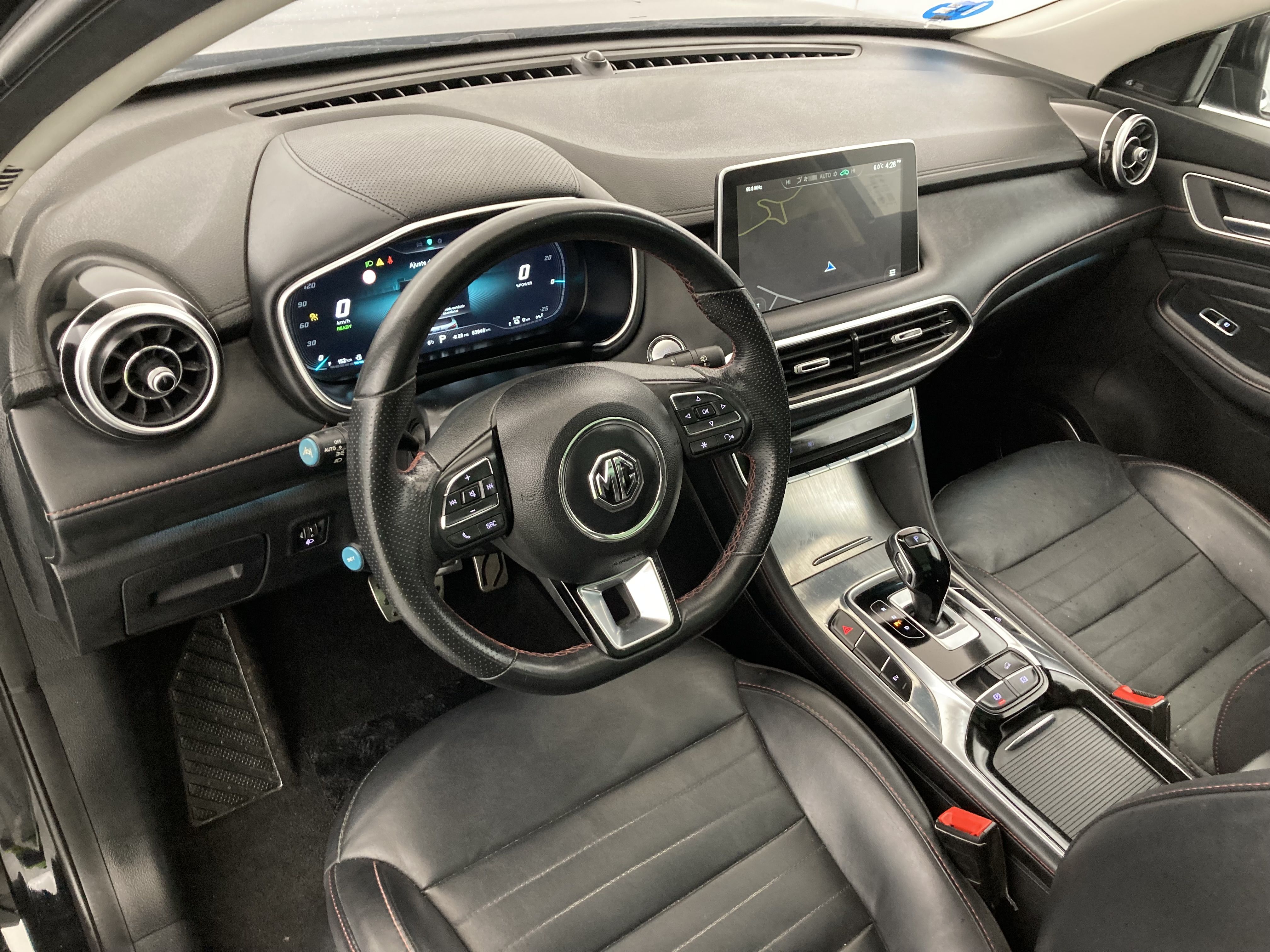 mg ehs phev luxury 1.5 T-GDI 258 PHEV 2023 black 14