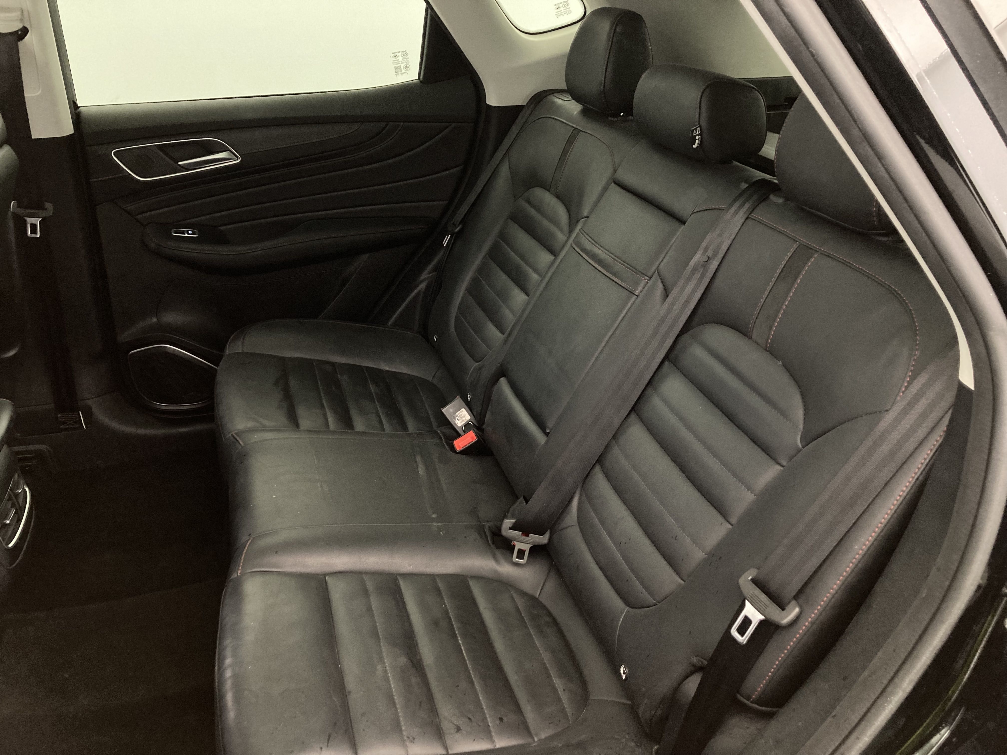 mg ehs phev luxury 1.5 T-GDI 258 PHEV 2023 black 25