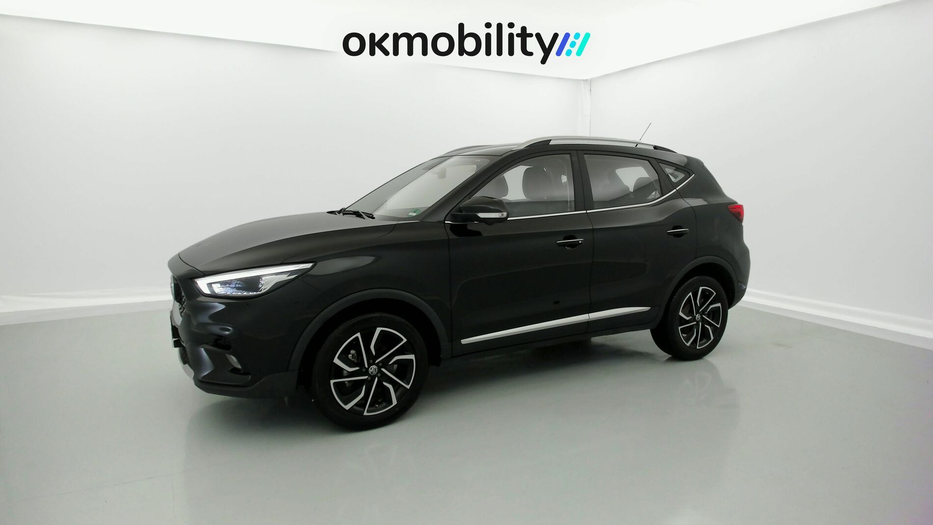 mg zs luxury 1.0 T-GDI 110 AT 2024 pebble black 5