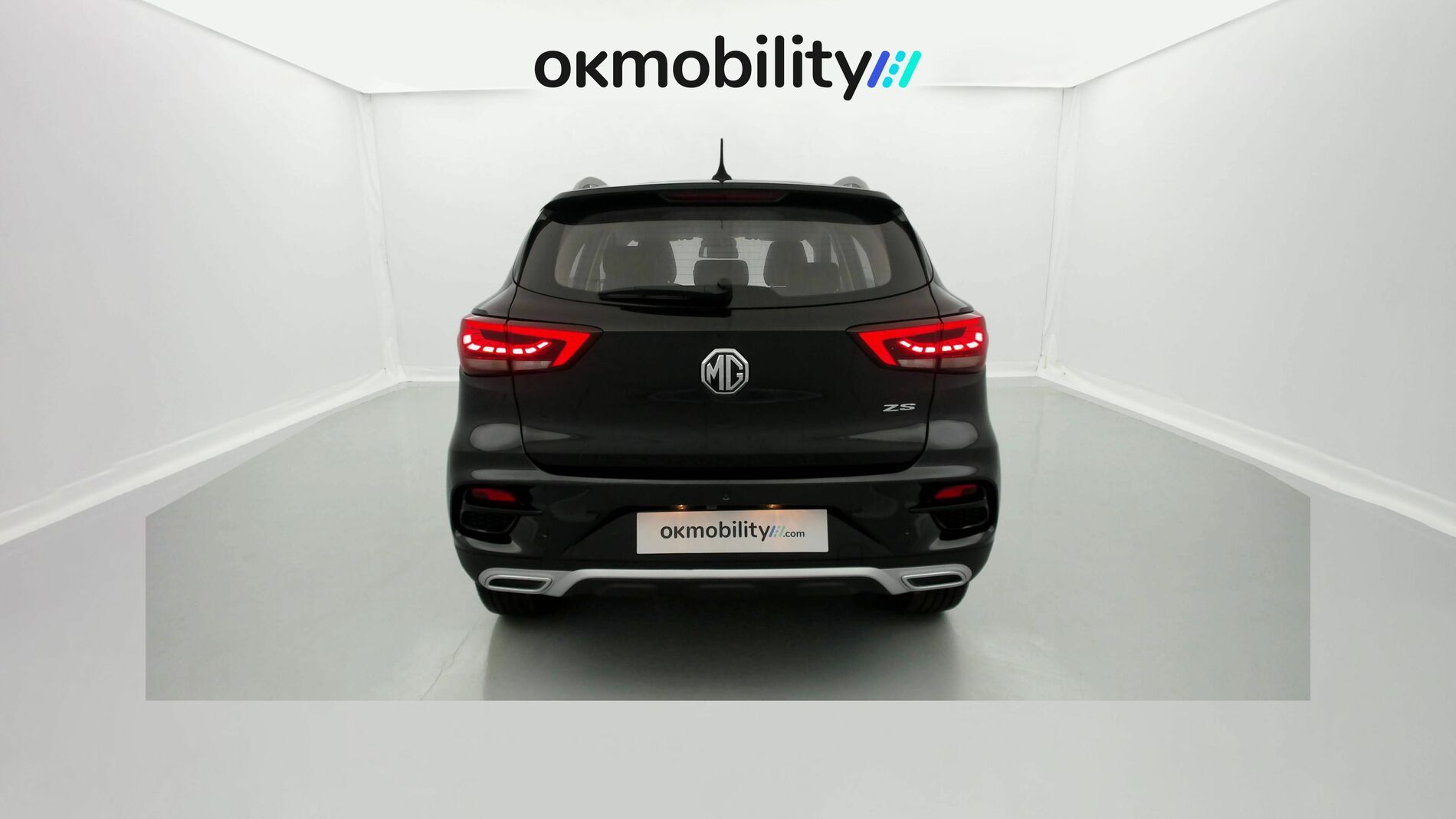 mg zs luxury 1.0 T-GDI 110 AT 2024 pebble black 11