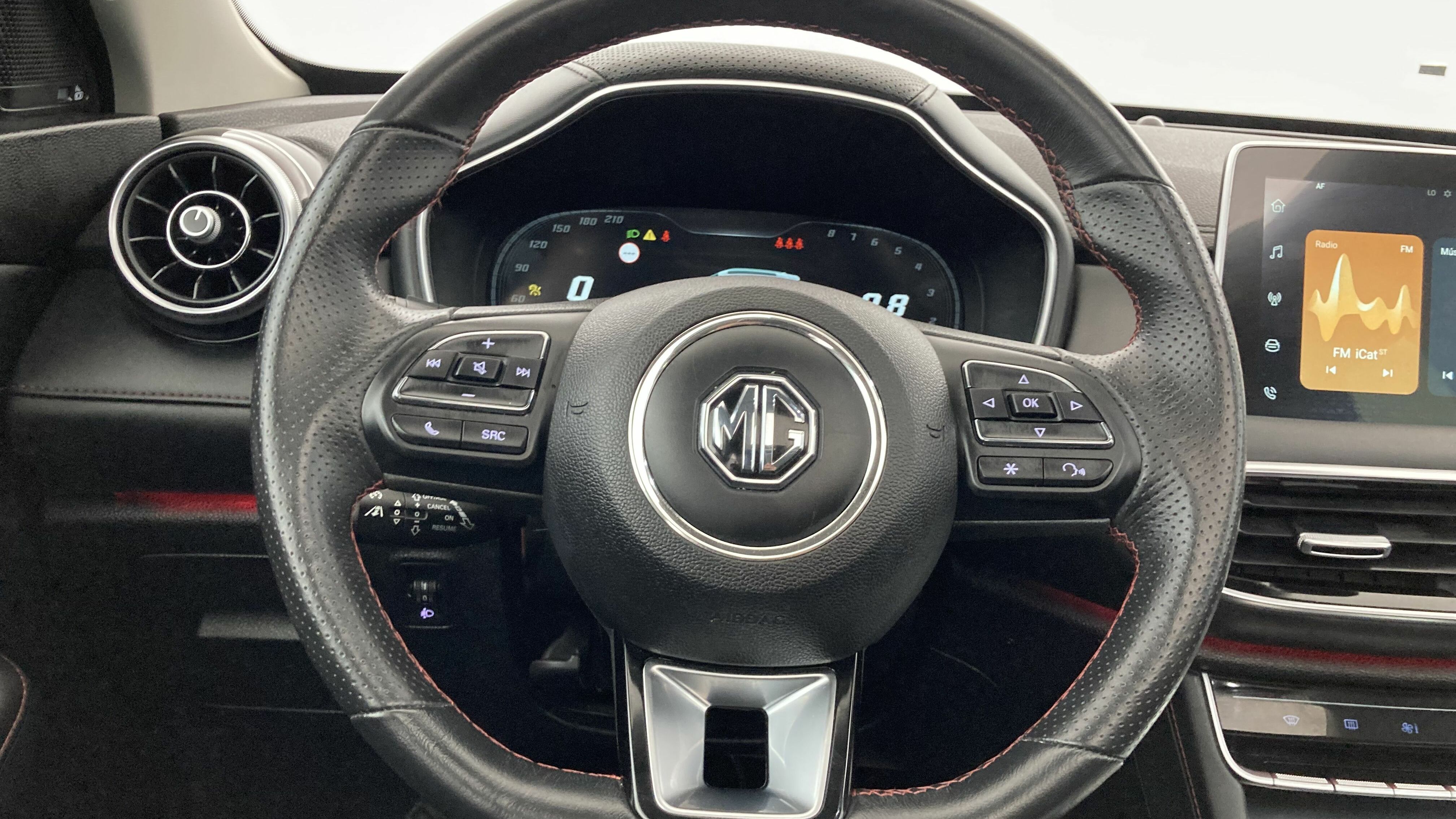 mg hs luxury 1.5 T-GDI 162 AT 2023 medal silver - ssa 18