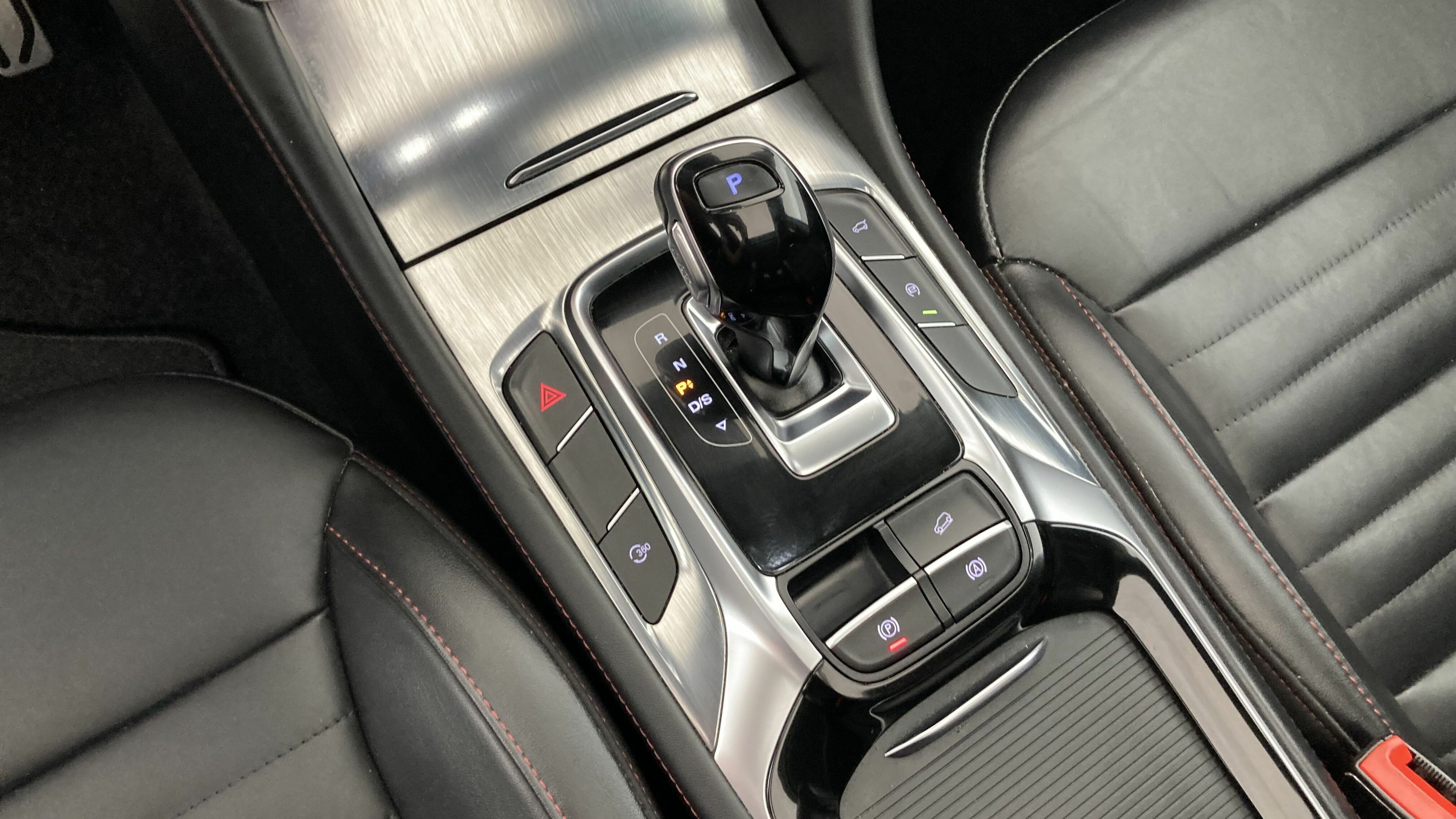 mg hs luxury 1.5 T-GDI 162 AT 2023 medal silver - ssa 21