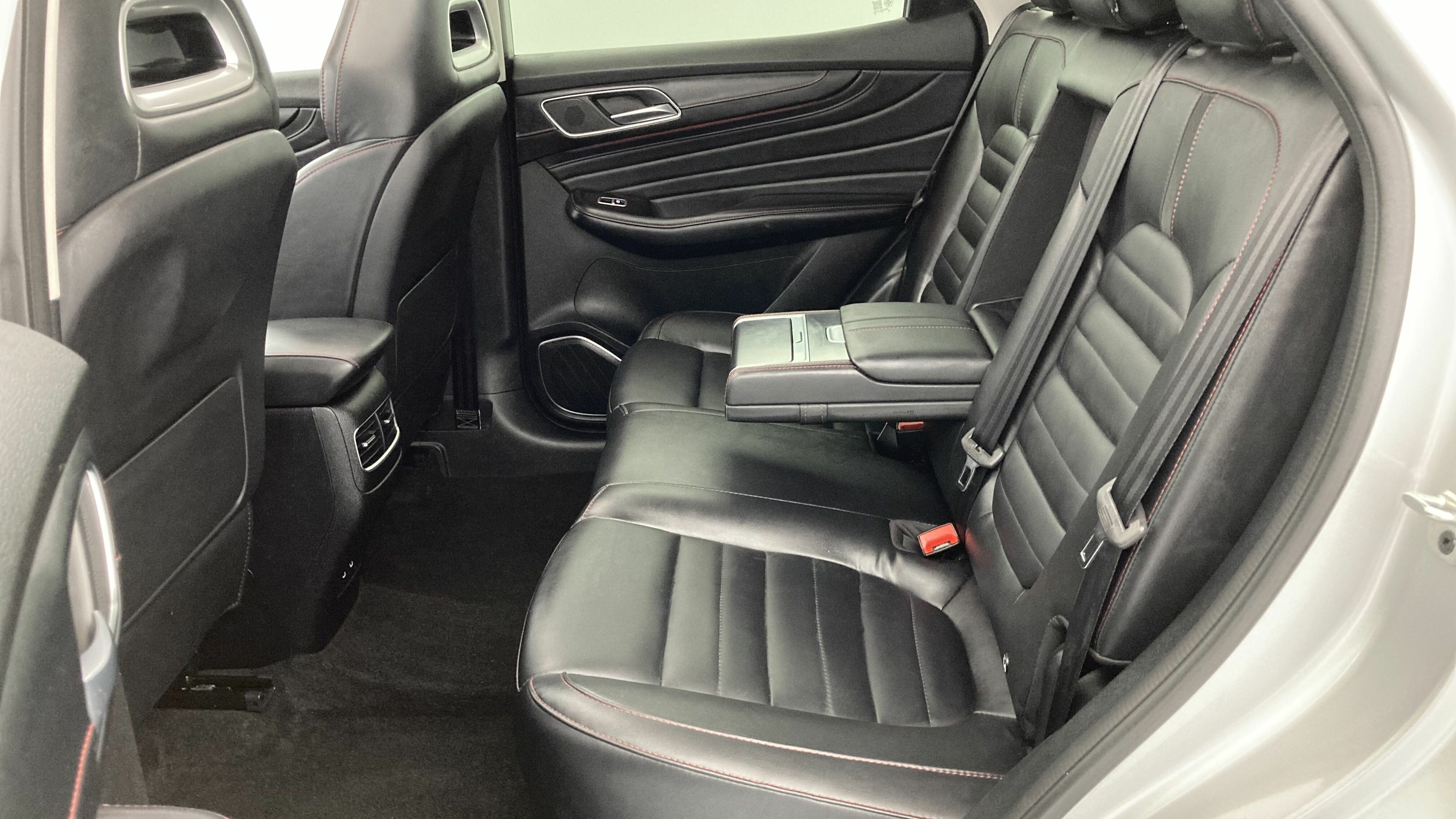 mg hs luxury 1.5 T-GDI 162 AT 2023 medal silver - ssa 22