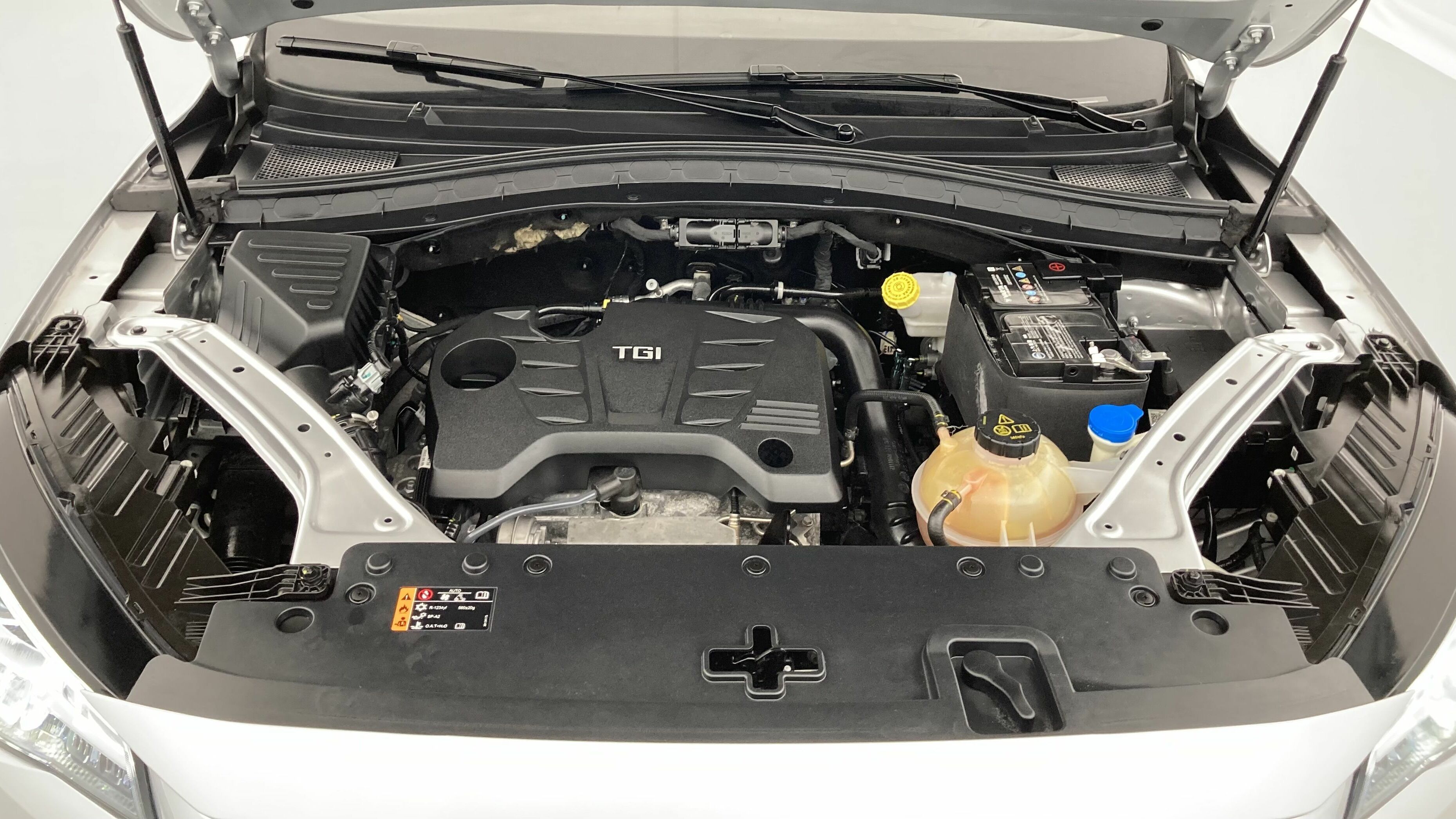 mg hs luxury 1.5 T-GDI 162 AT 2023 medal silver - ssa 26