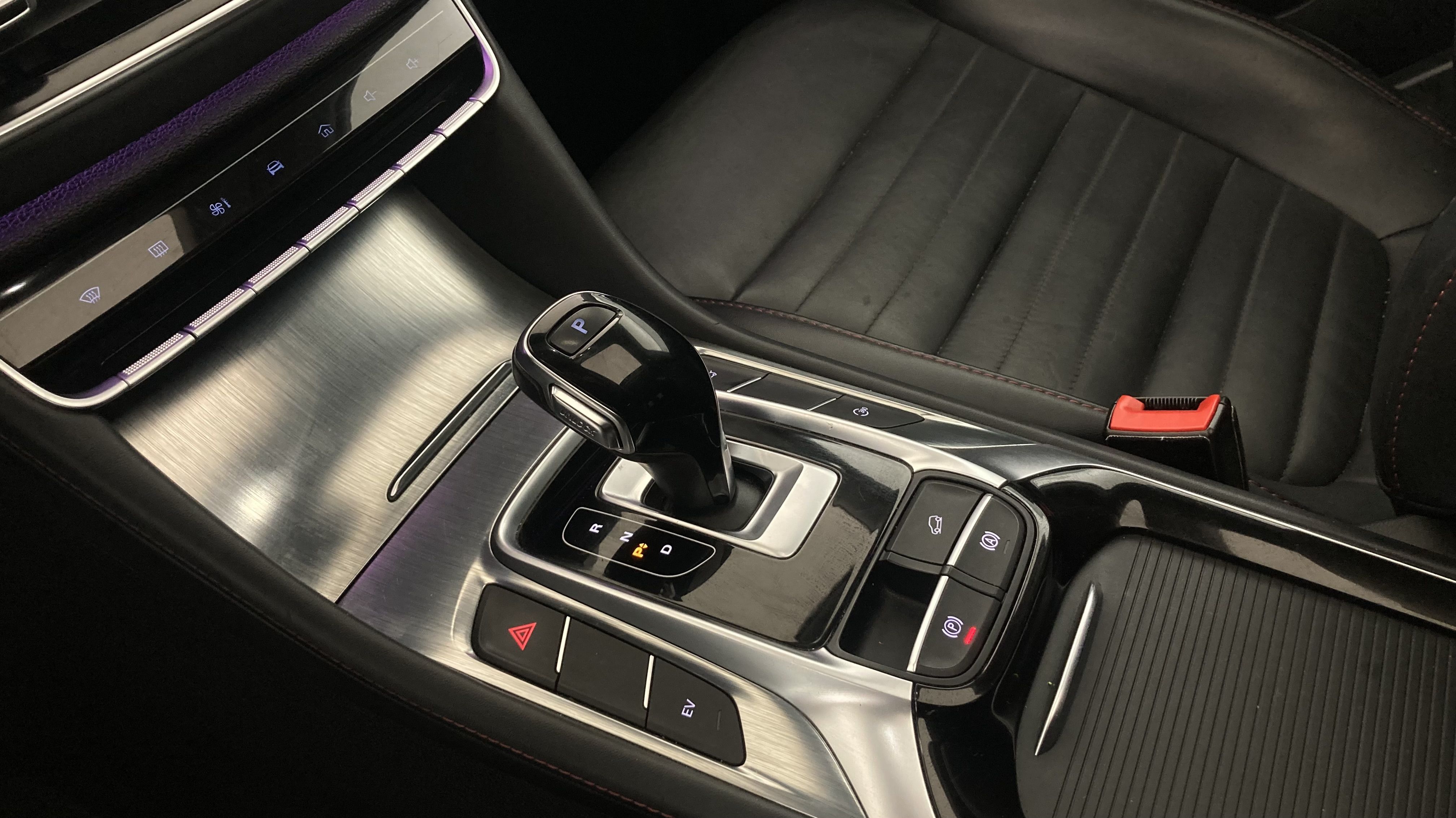 mg ehs phev luxury 1.5 T-GDI 258 PHEV 2023 silver 12