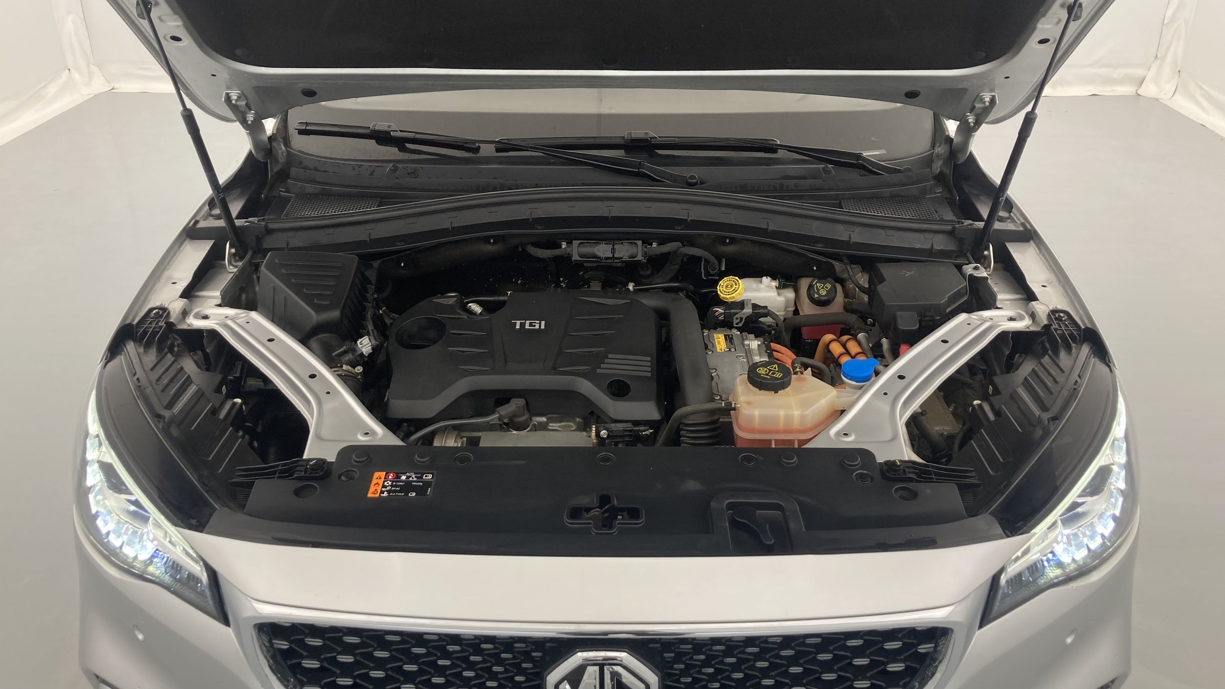 mg ehs phev luxury 1.5 T-GDI 258 PHEV 2023 silver 23
