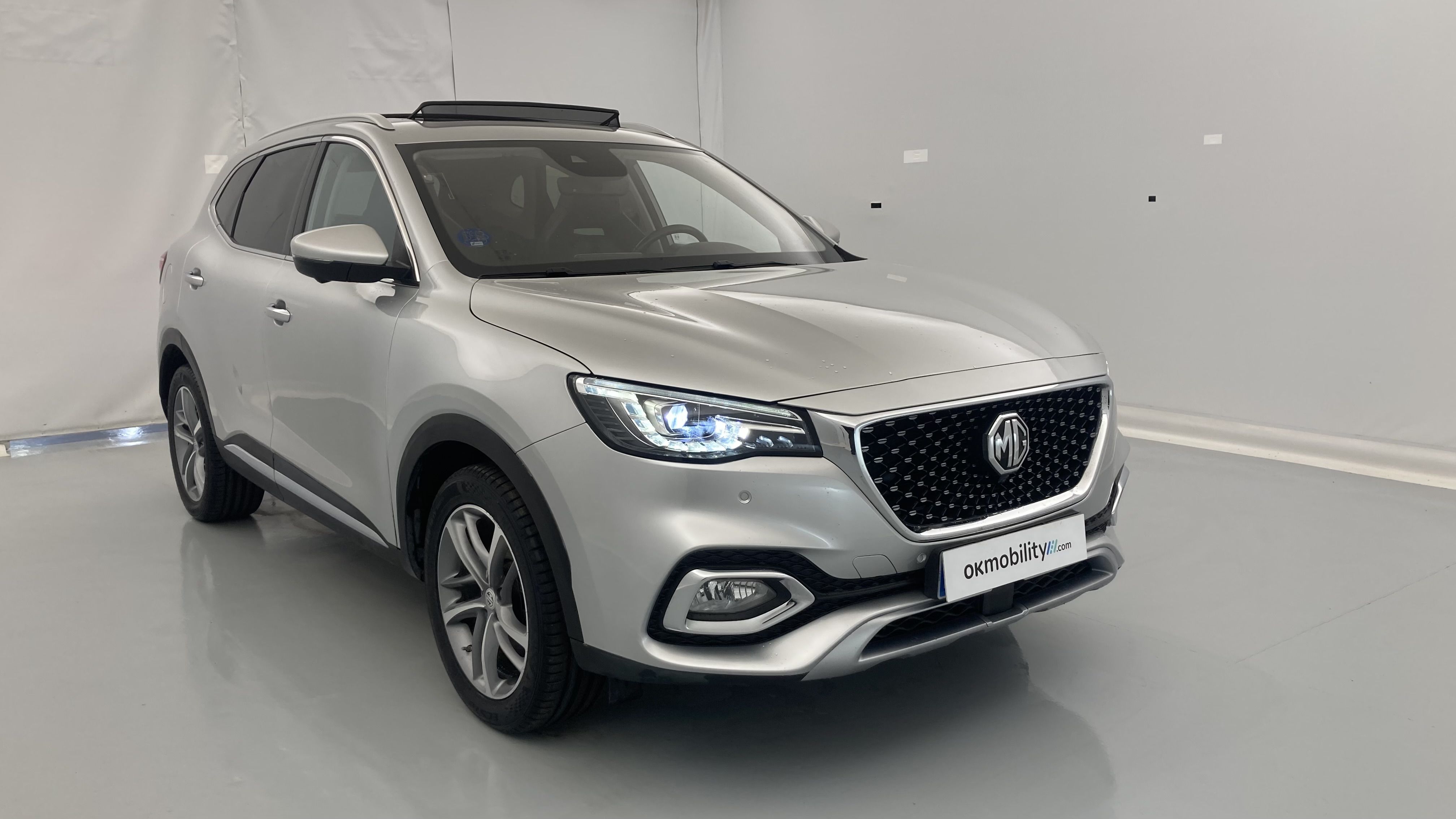 mg ehs phev luxury 1.5 T-GDI 258 PHEV 2023 silver 24