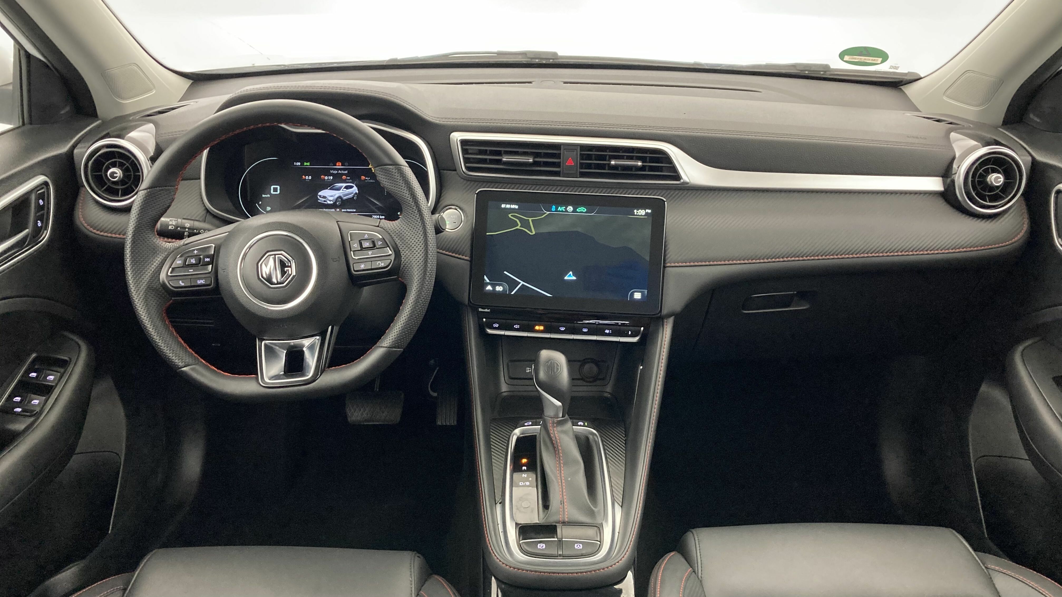 mg zs luxury 1.0 T-GDI 110 AT 2024 dover white 17