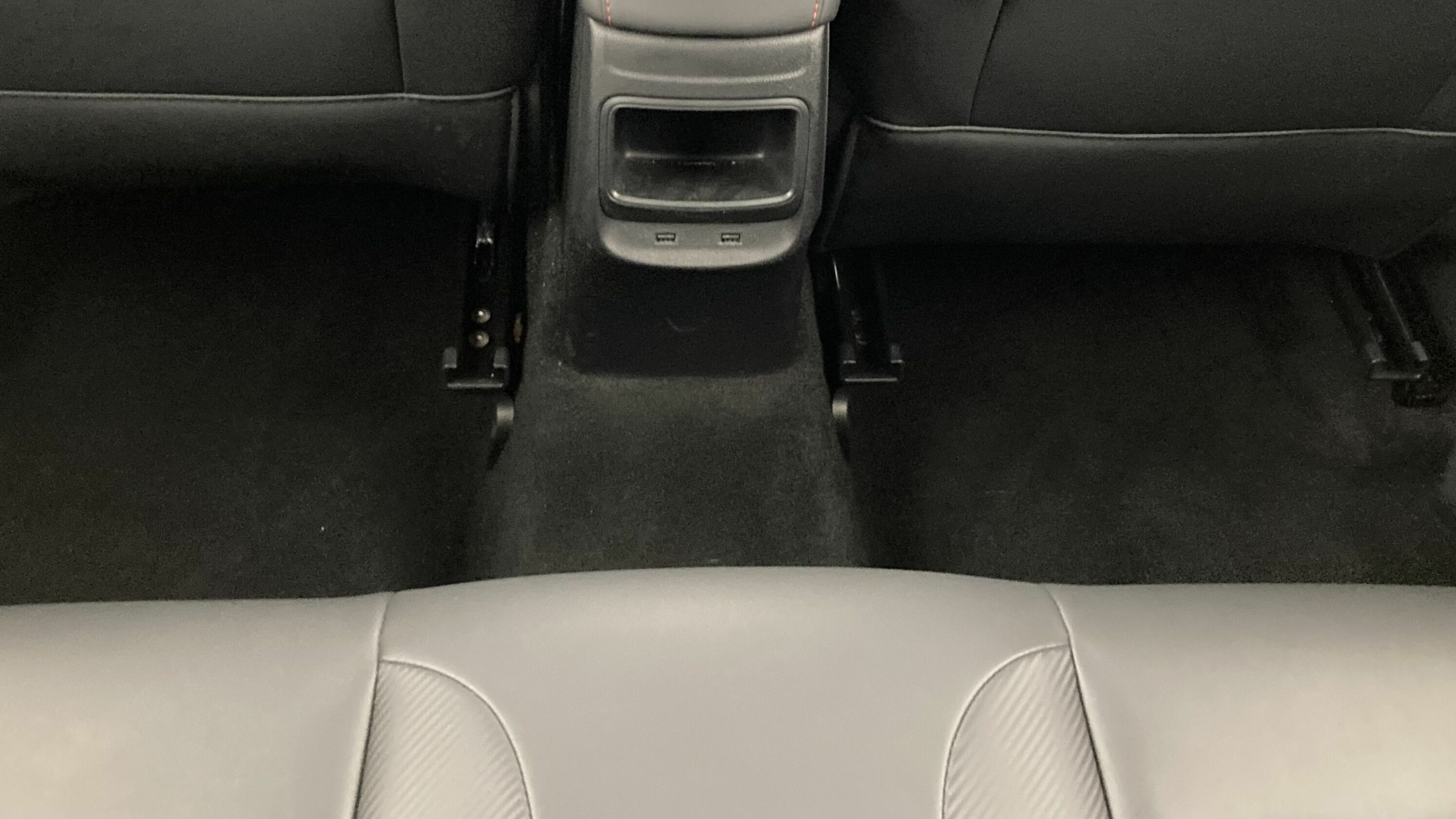 mg zs luxury 1.0 T-GDI 110 AT 2024 dover white 23