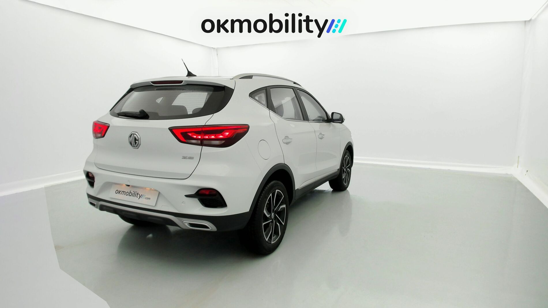 mg zs luxury 1.0 T-GDI 110 AT 2024 dover white 12