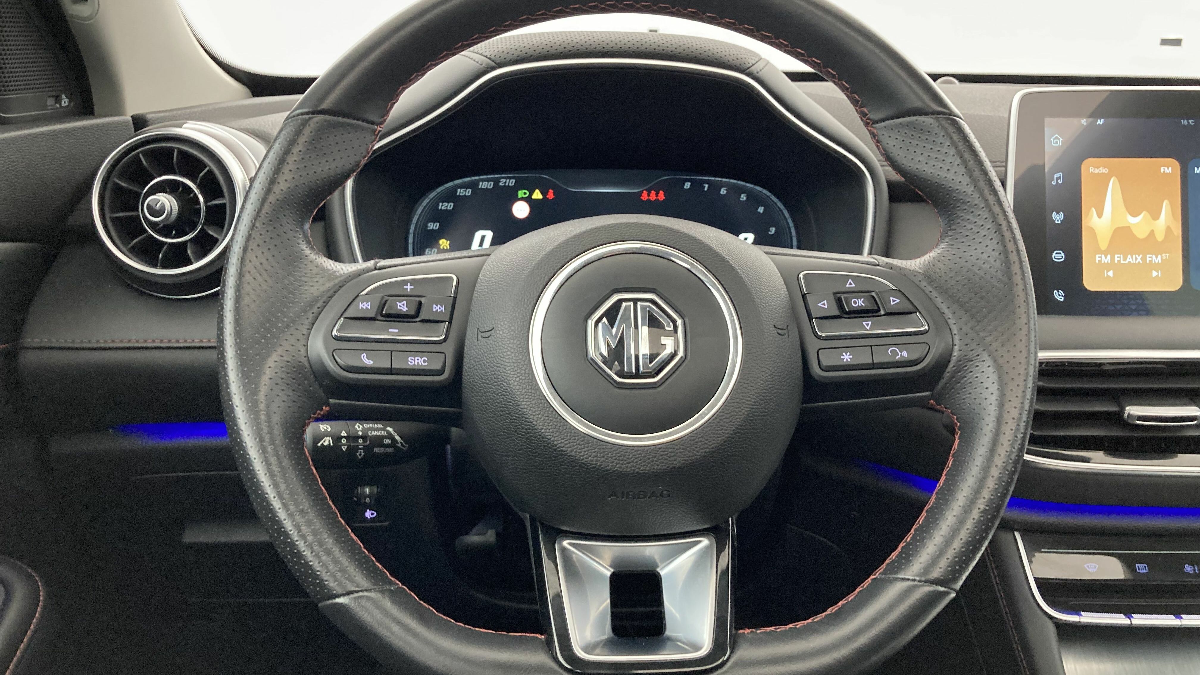 mg hs luxury 1.5 T-GDI 162 AT 2023 pebble black - pbc 18