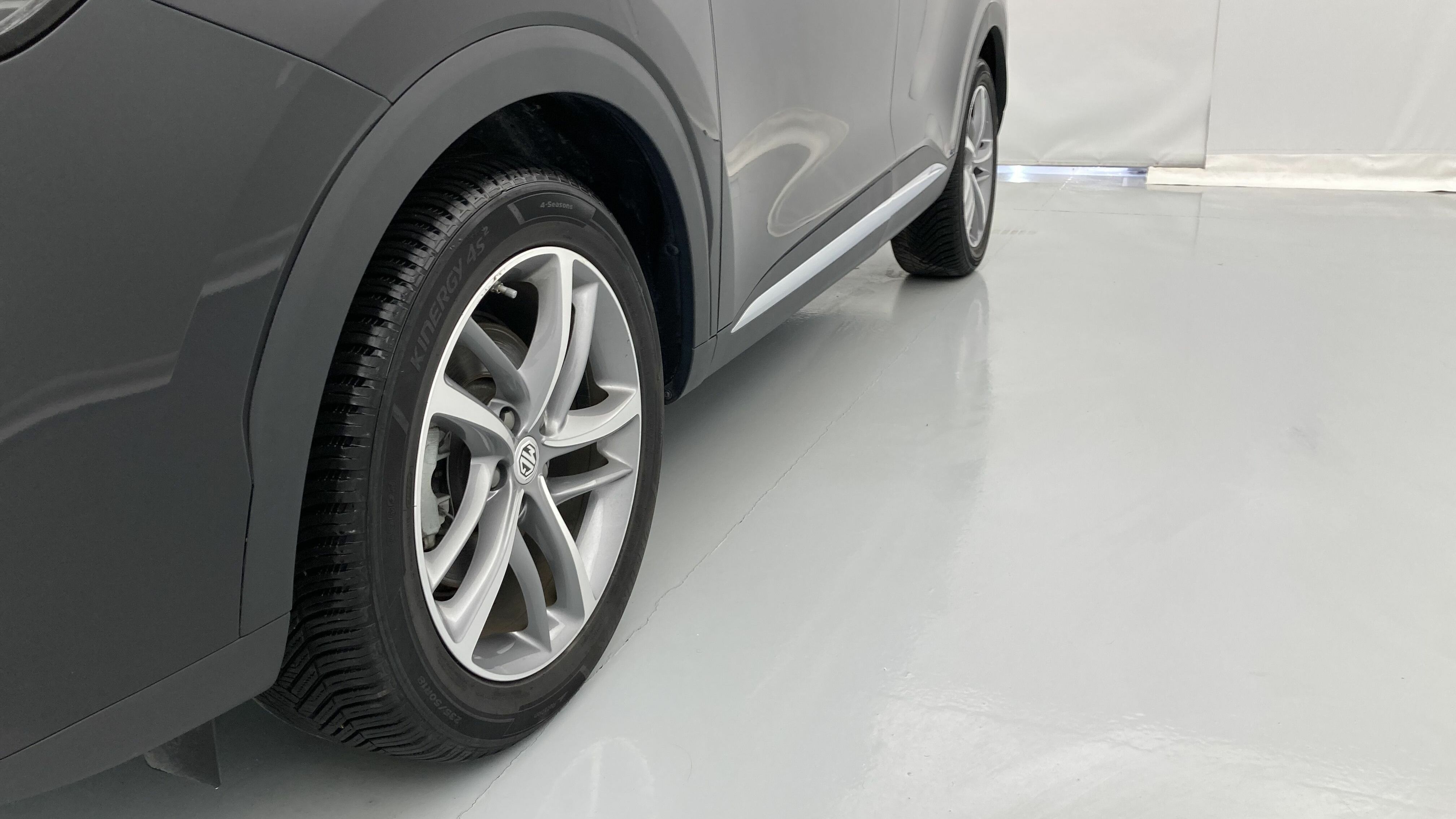 mg hs luxury 1.5 T-GDI 162 AT 2023 pebble black - pbc 27