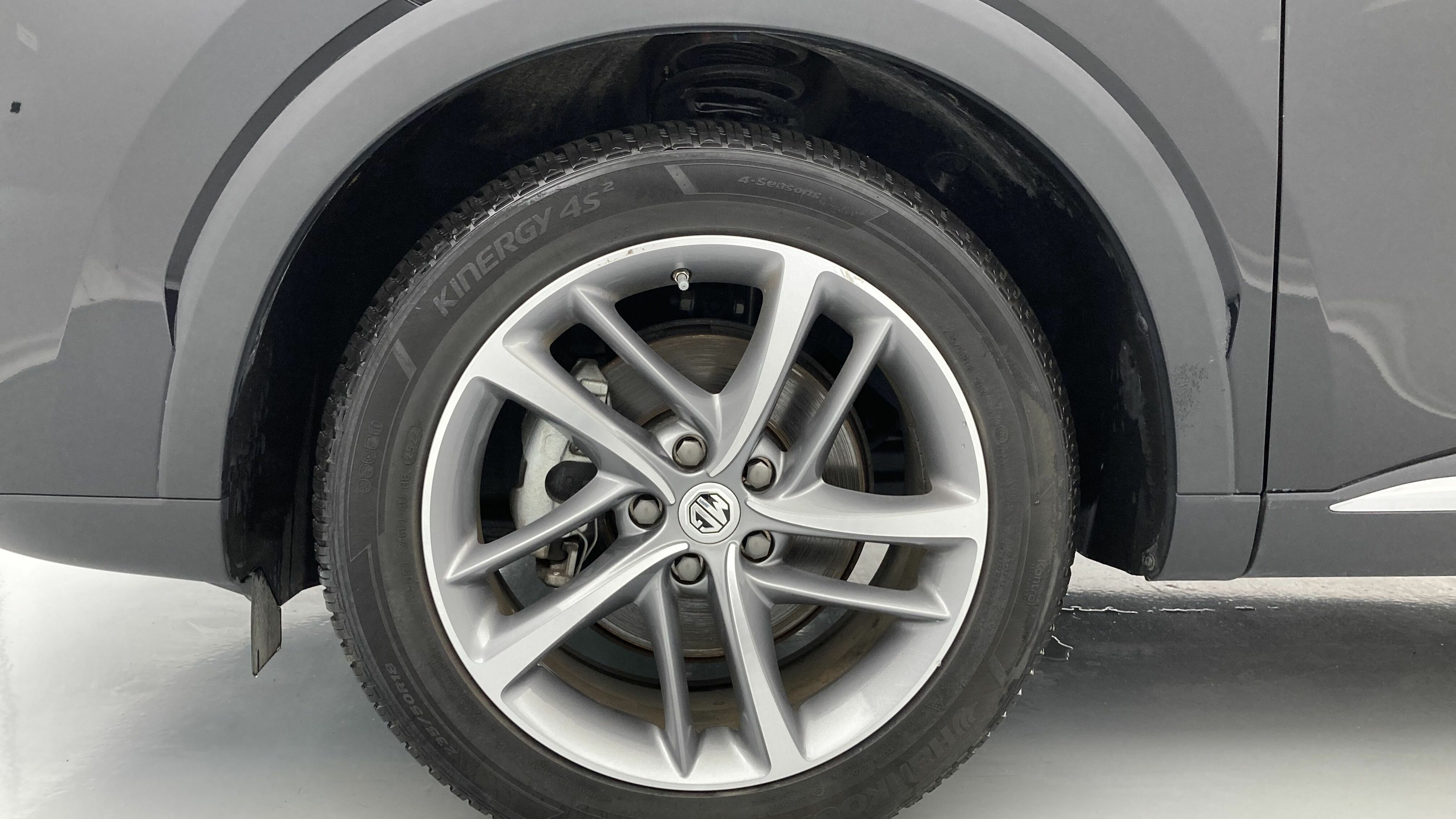 mg hs luxury 1.5 T-GDI 162 AT 2023 pebble black - pbc 28