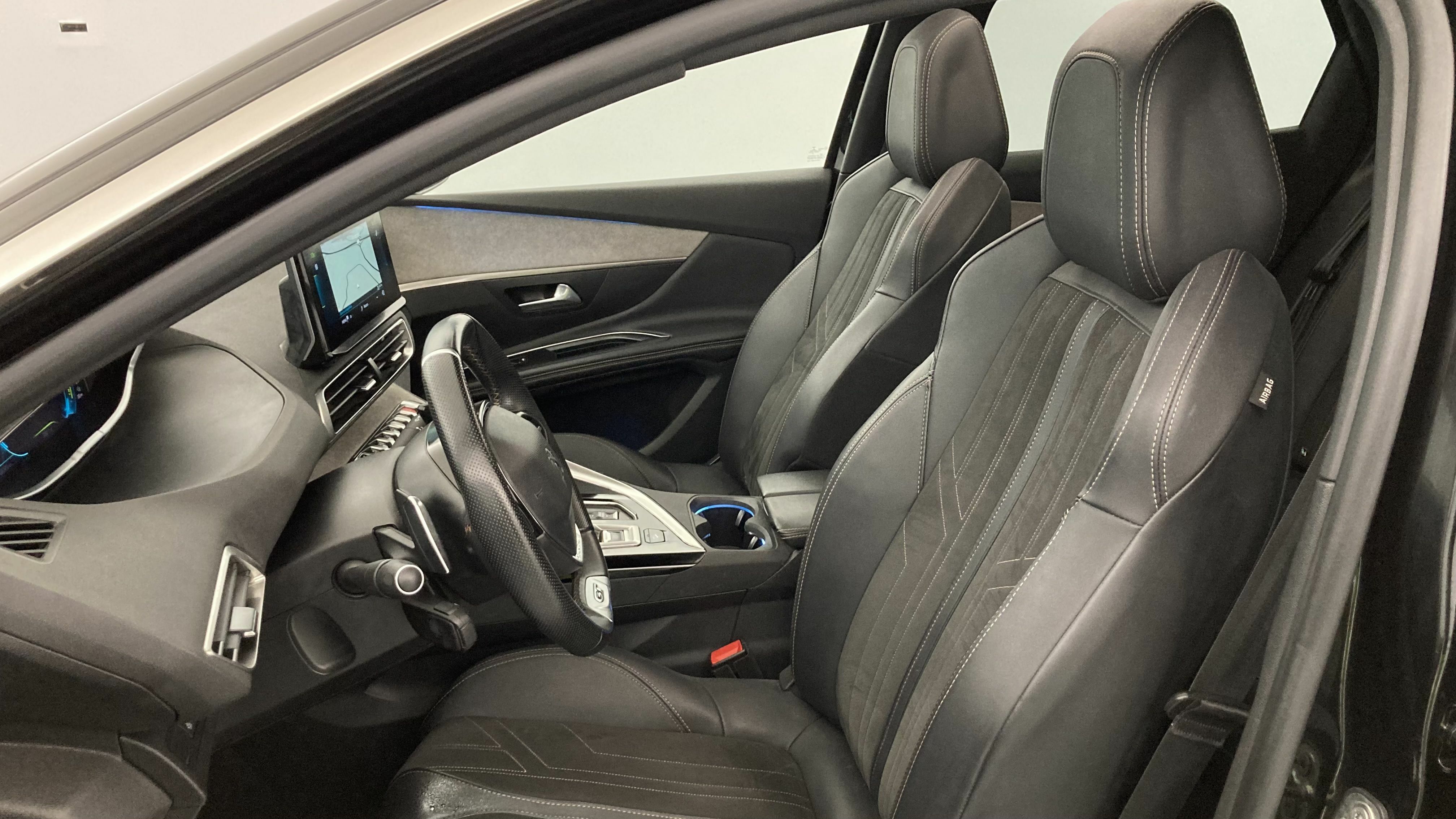 peugeot 3008 gt pack 1.6 HYBRID 300 EAT PHEV 2022 negro perla nera 13