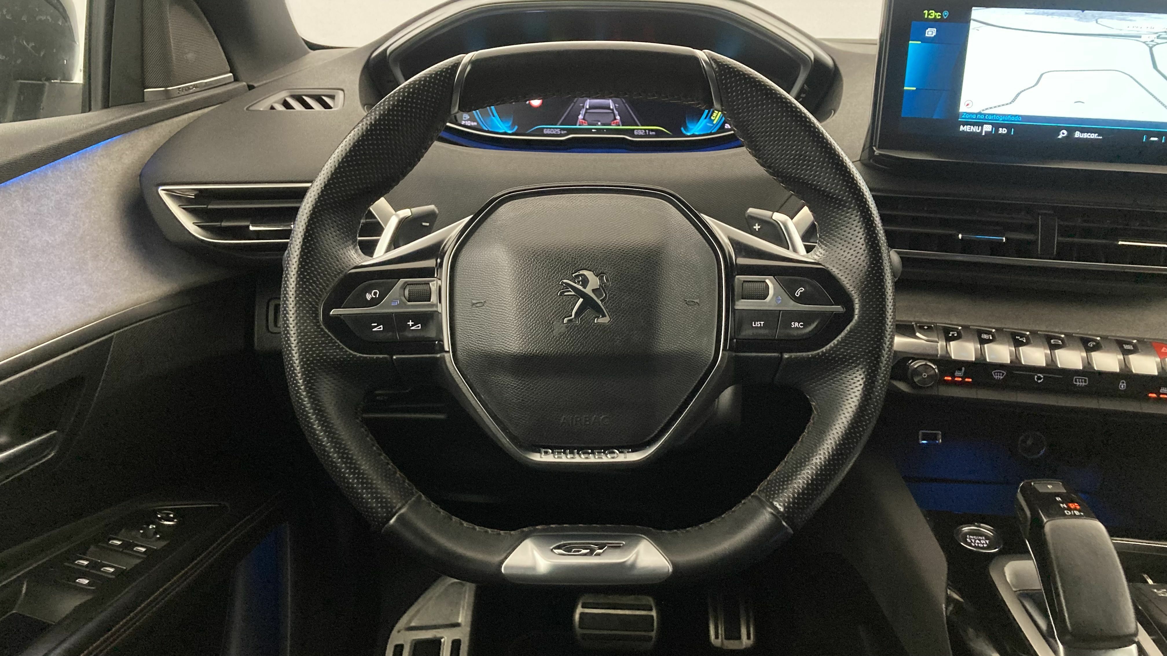 peugeot 3008 gt pack 1.6 HYBRID 300 EAT PHEV 2022 negro perla nera 16