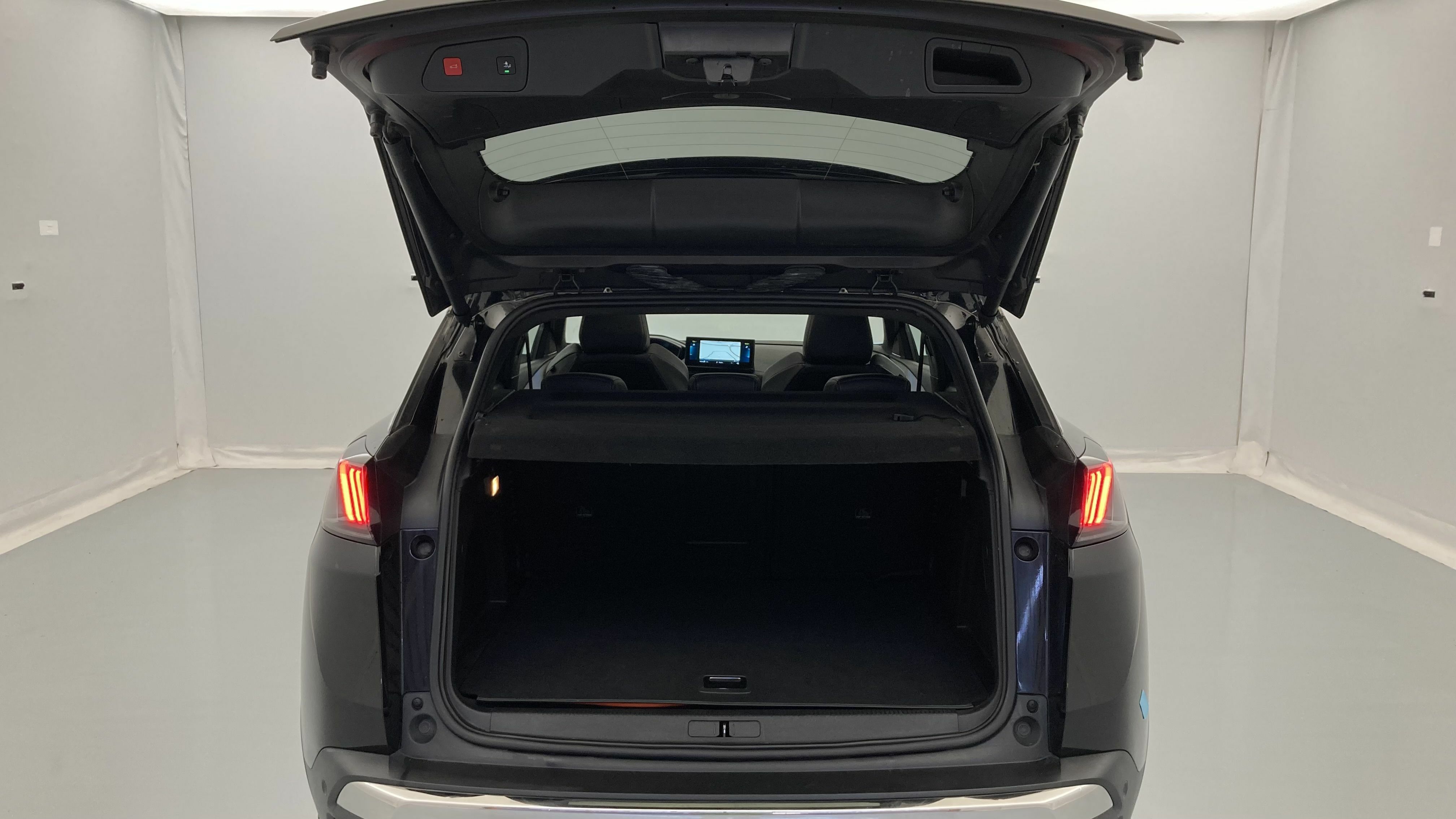 peugeot 3008 gt pack 1.6 HYBRID 300 EAT PHEV 2022 negro perla nera 23