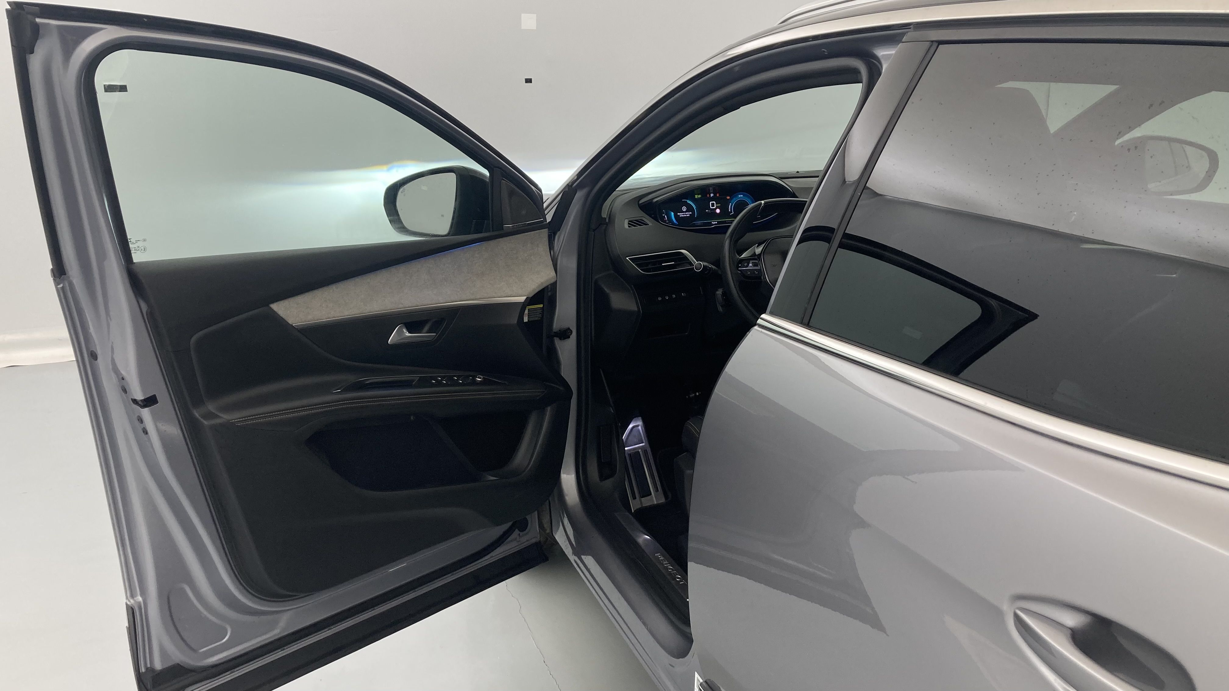 peugeot 3008 gt pack 1.6 HYBRID 300 EAT PHEV 2022 gris artense / negro 19