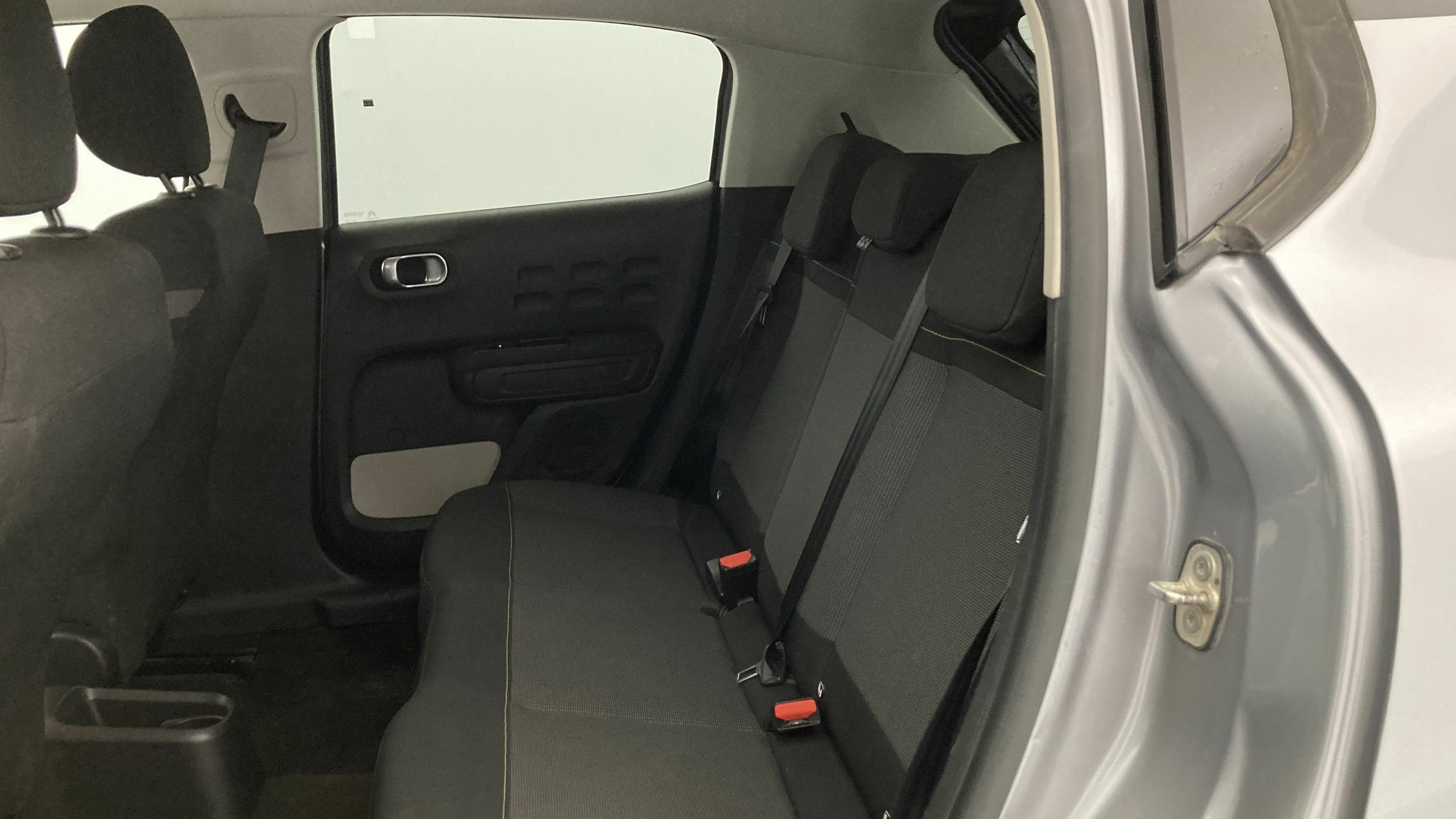 citroen c3 shine 1.2 PURETECH 83 2023 gris acero / negro 21