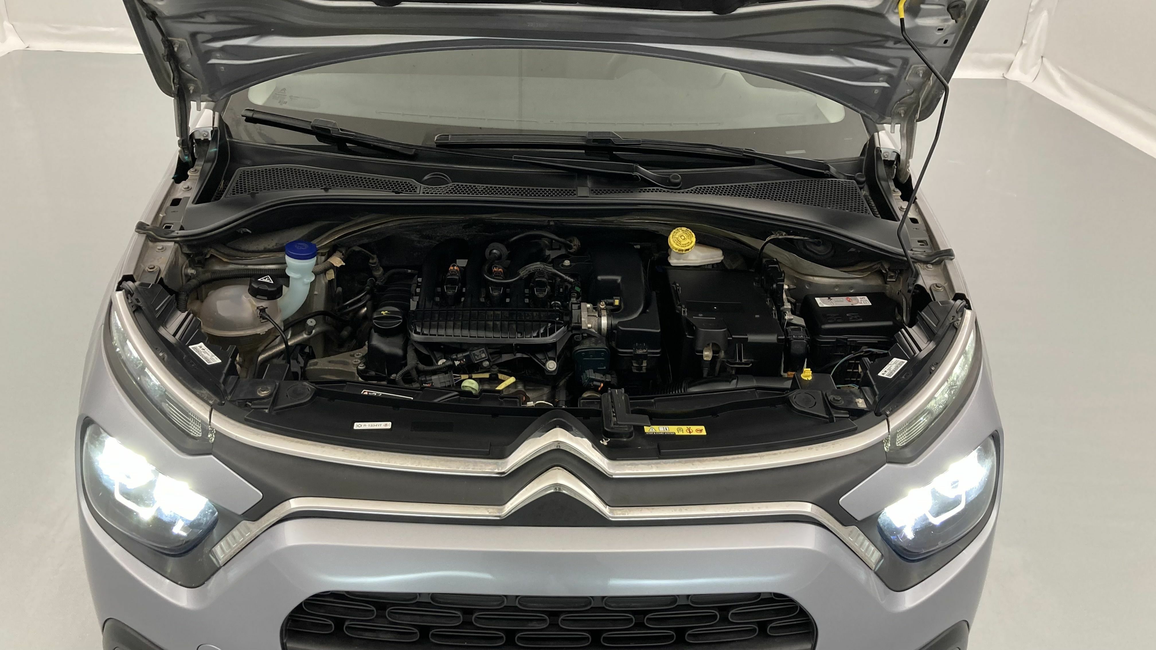 citroen c3 shine 1.2 PURETECH 83 2023 gris acero / negro 25