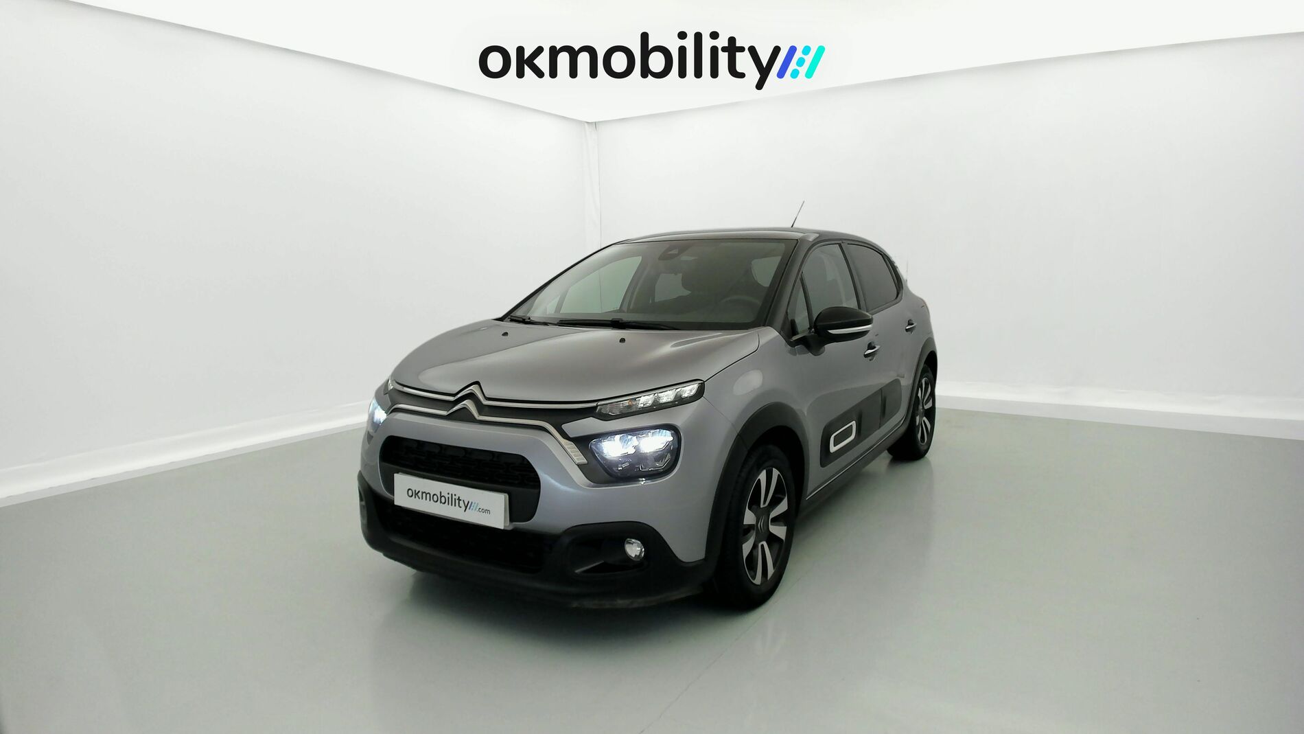 citroen c3 shine 1.2 PURETECH 83 2023 gris acero / negro 1