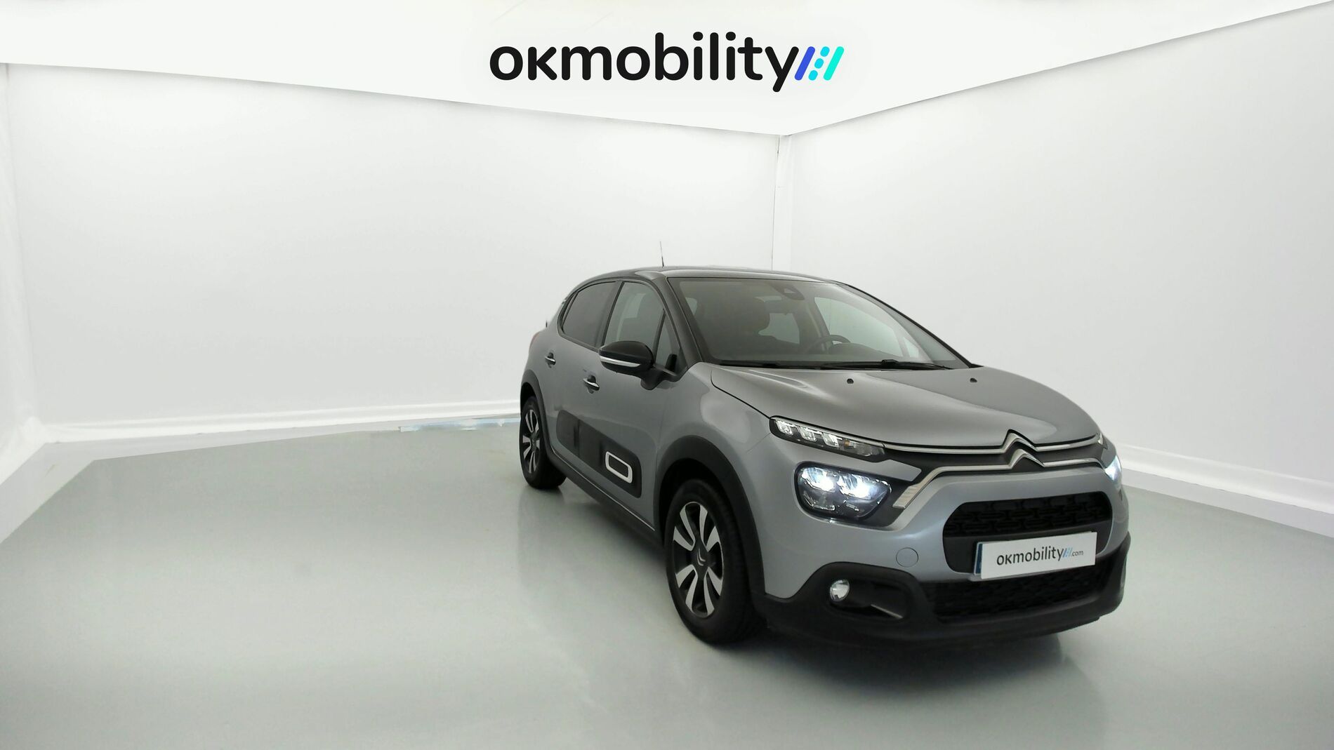 citroen c3 shine 1.2 PURETECH 83 2023 gris acero / negro 3