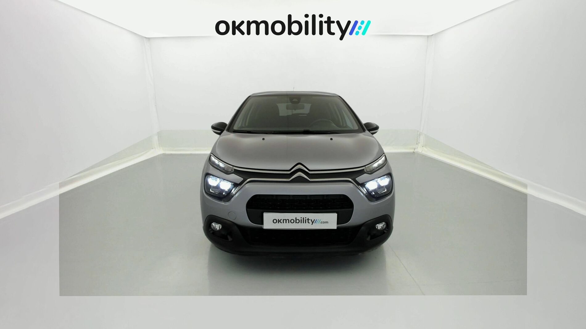 citroen c3 shine 1.2 PURETECH 83 2023 gris acero / negro 4