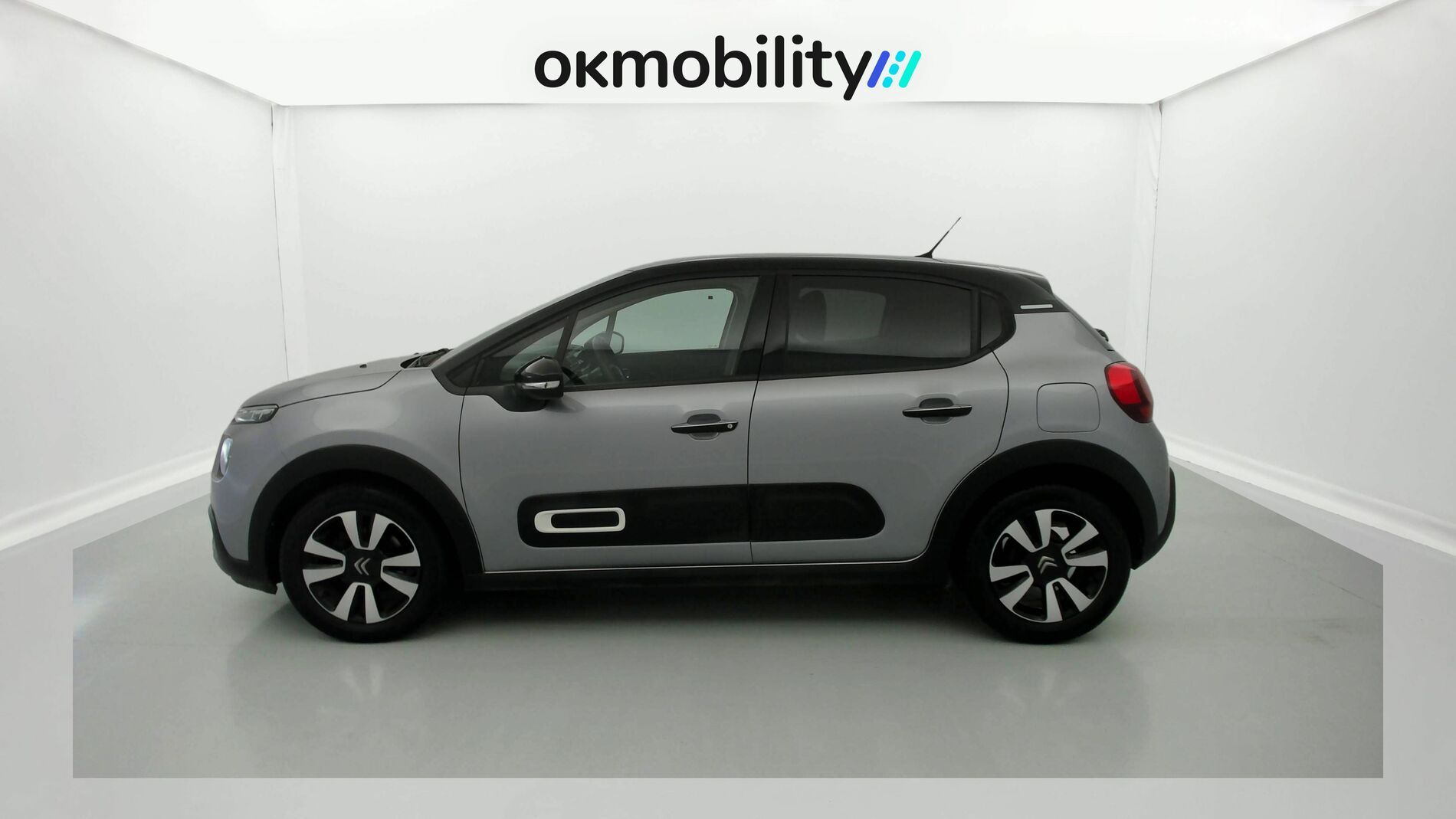 citroen c3 shine 1.2 PURETECH 83 2023 gris acero / negro 7