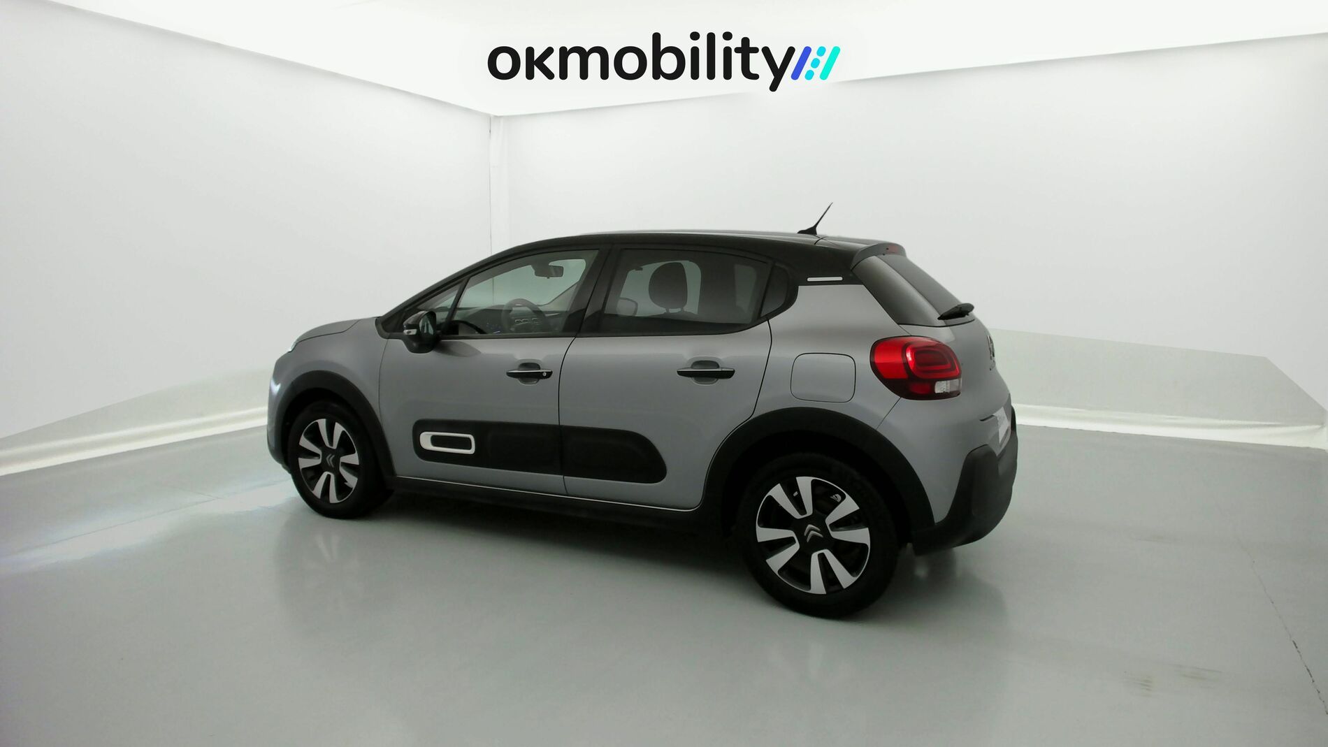 citroen c3 shine 1.2 PURETECH 83 2023 gris acero / negro 8