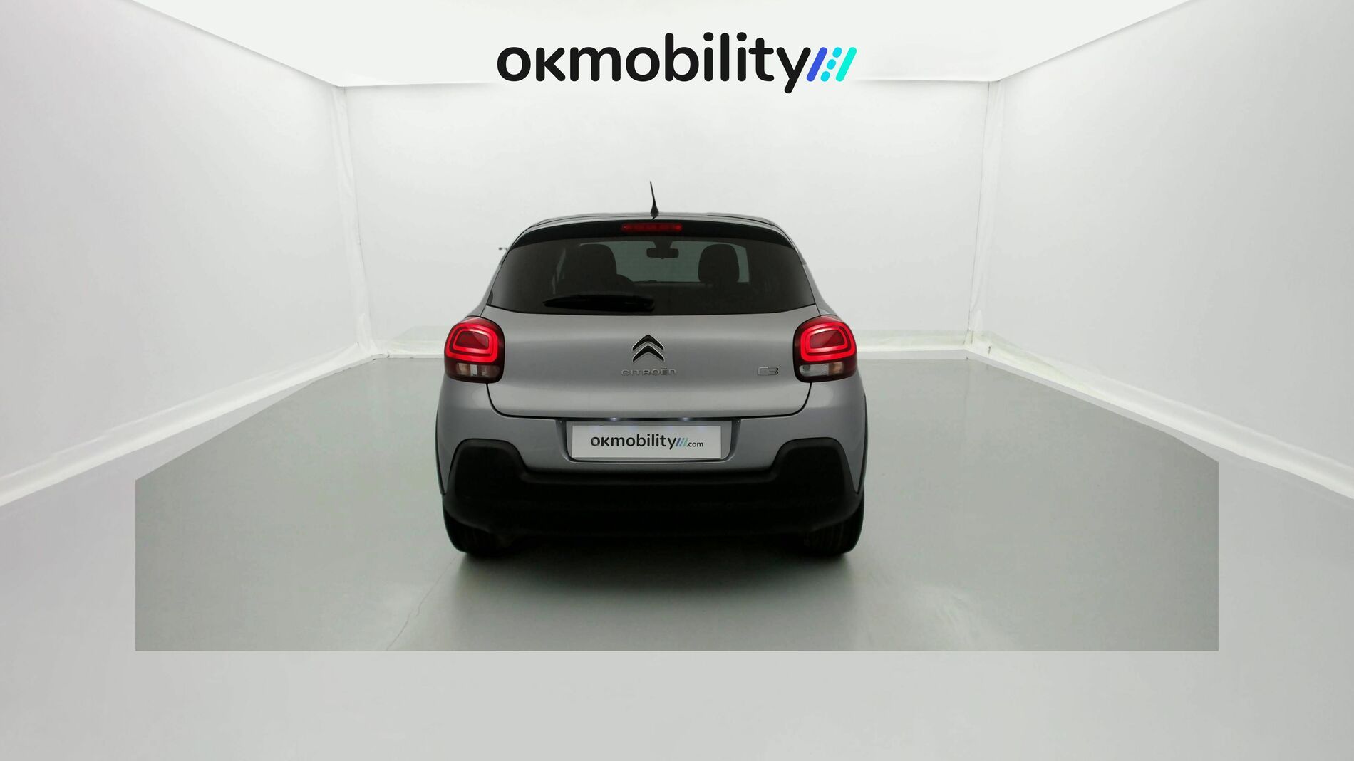 citroen c3 shine 1.2 PURETECH 83 2023 gris acero / negro 10