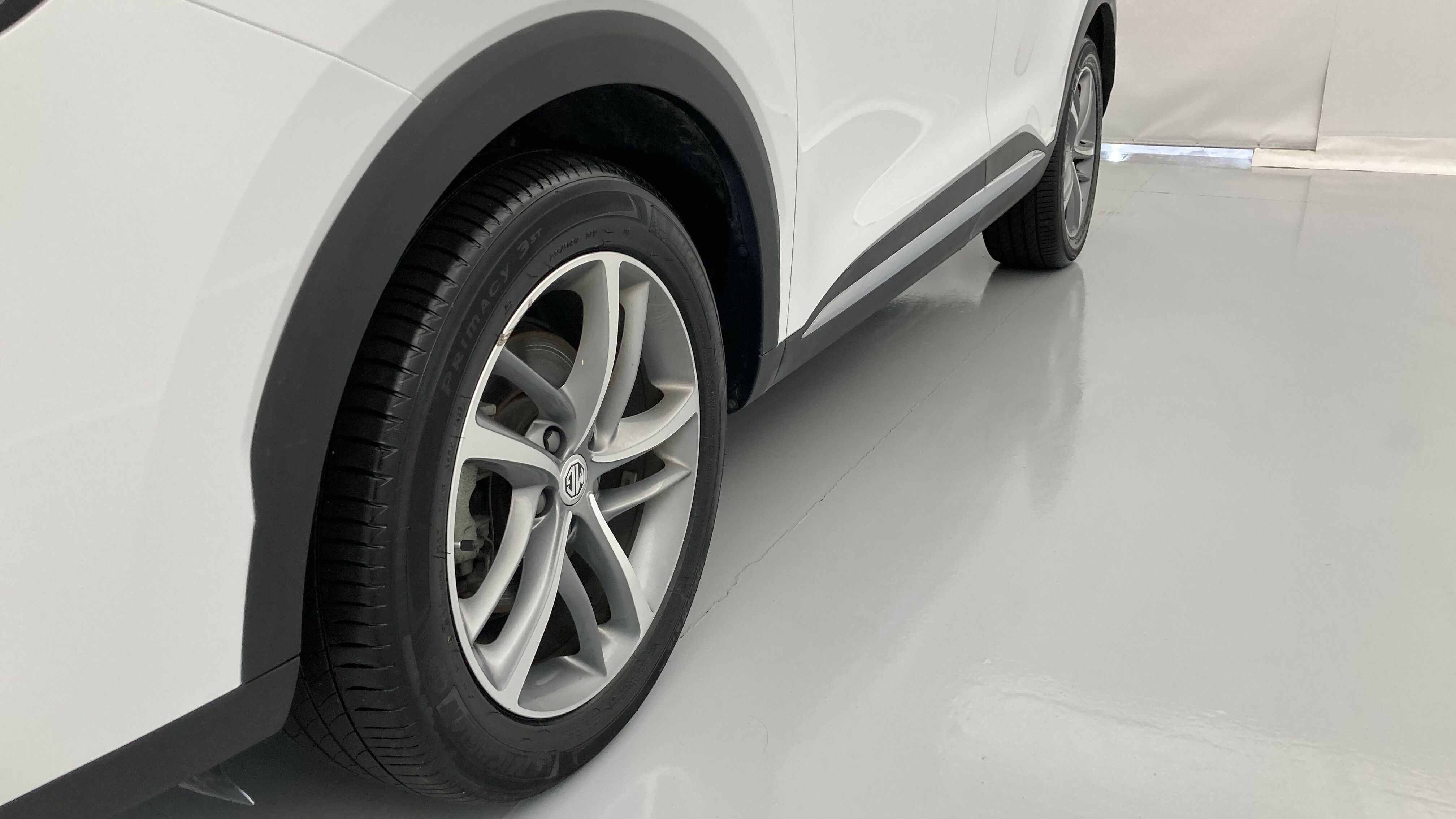 mg ehs phev exclusive 1.5 T-GDI 258 PHEV 2022 dover white 25