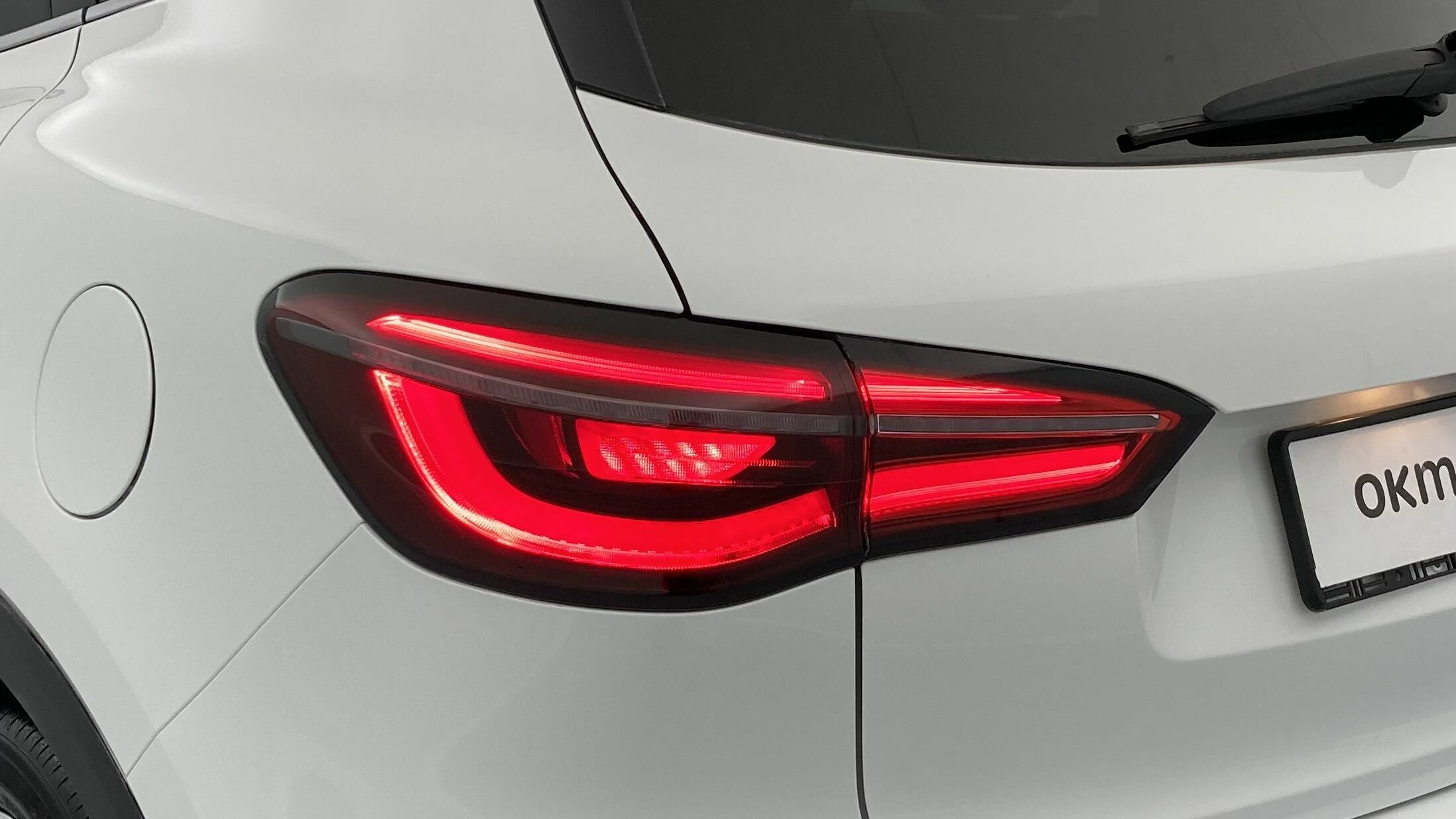 mg ehs phev exclusive 1.5 T-GDI 258 PHEV 2022 dover white 29