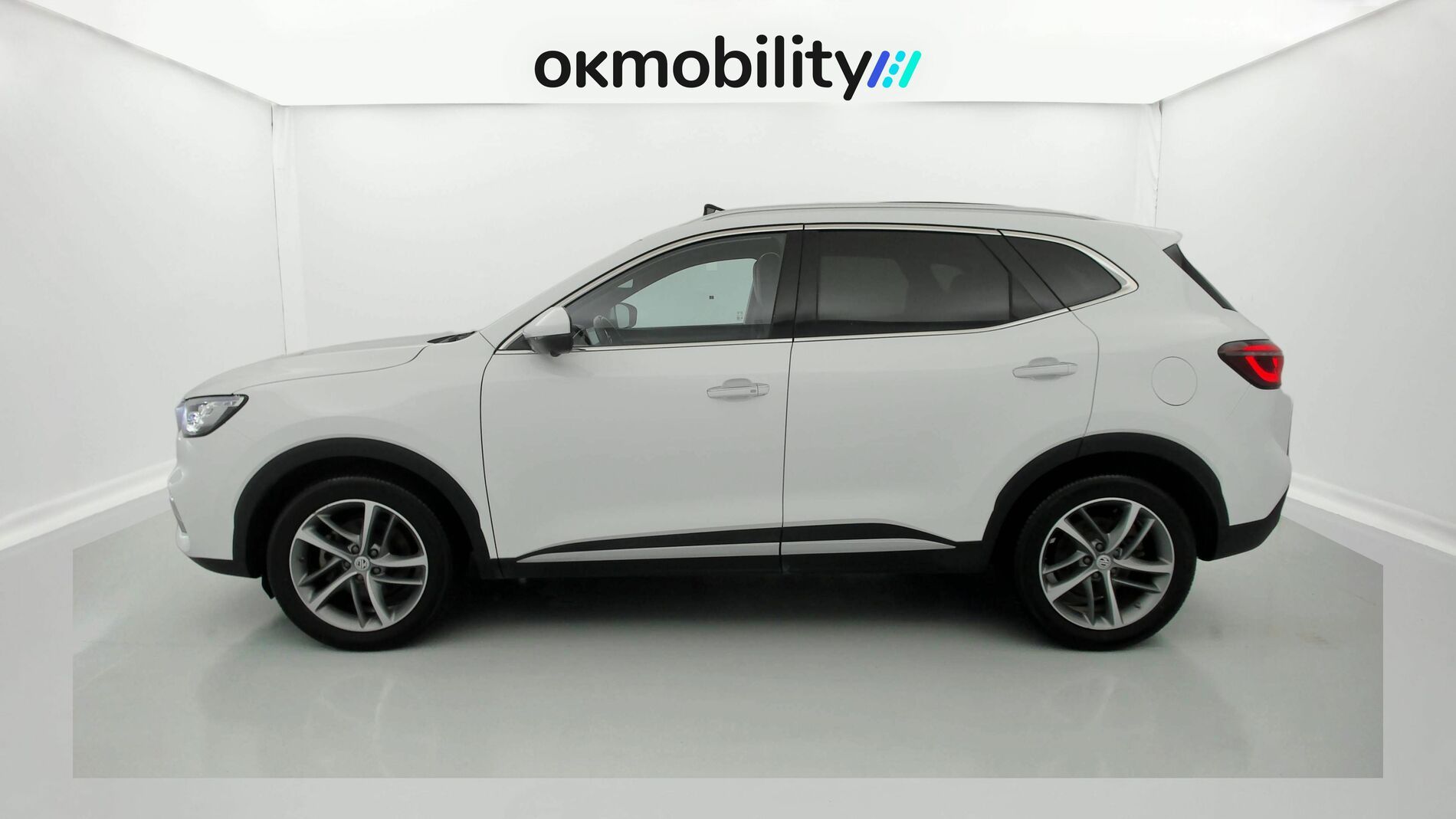mg ehs phev exclusive 1.5 T-GDI 258 PHEV 2022 dover white 7