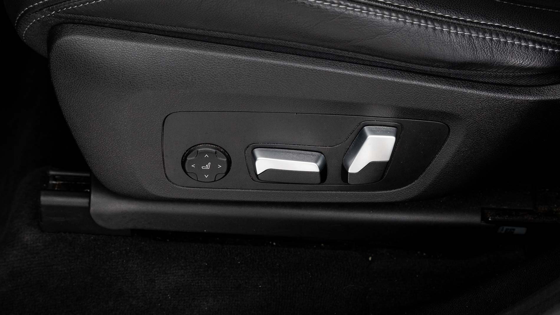 bmw x3 x line 30E XDRIVE 292 CA 2022 saphirschwarz 17